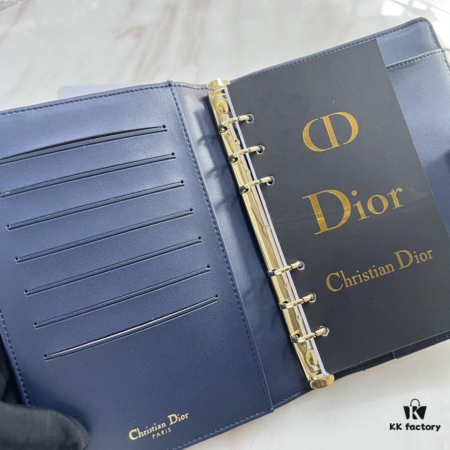 Dior Notebook - Counter Style, Fine and Smooth Material, Impeccable Craftsmanship, Interior Card Slots, Italian Lambskin Import, Size 15x19x4cm