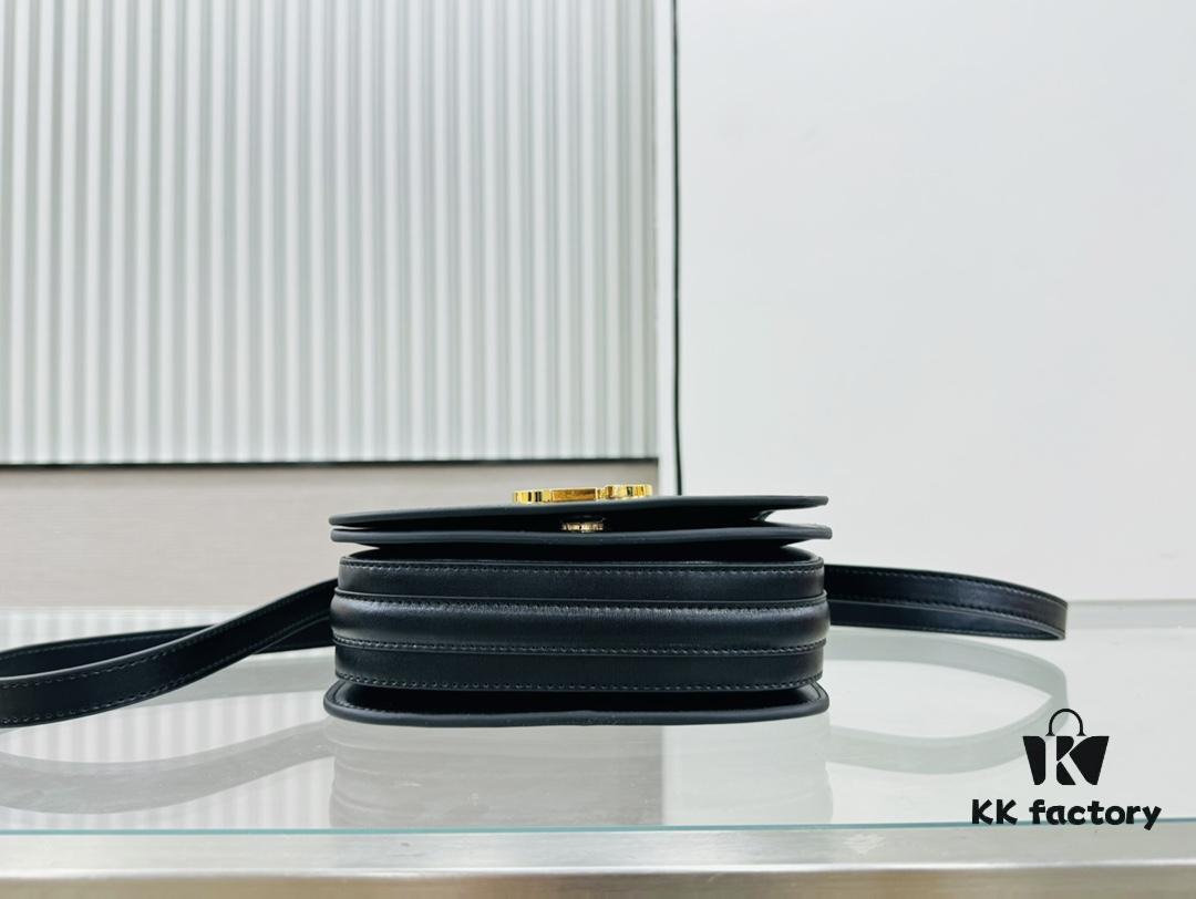 30 Montaigne Avenue Top Handle Bag