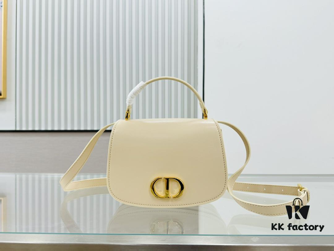 30 Montaigne Avenue Top Handle Bag