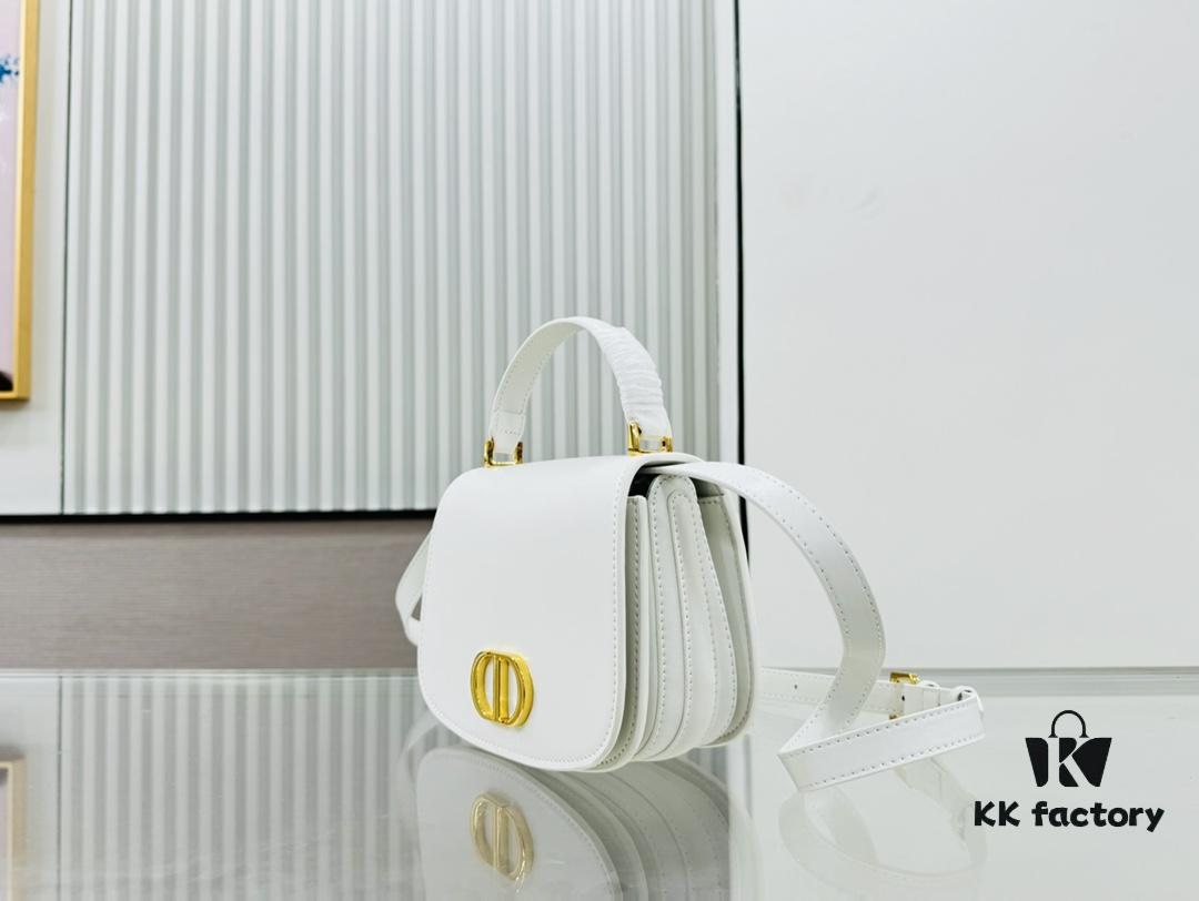 30 Montaigne Avenue Top Handle Bag