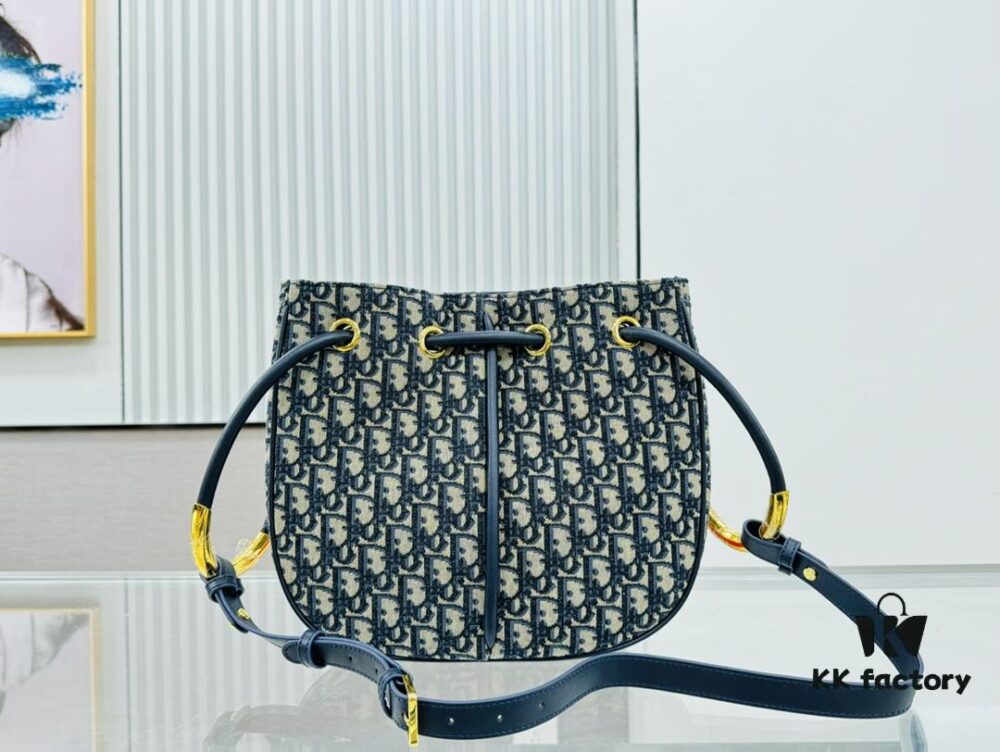 Dior Nolita Handbag – A Modern Interpretation of Elegance from the Fall 2024 Ready-to-Wear Collection
