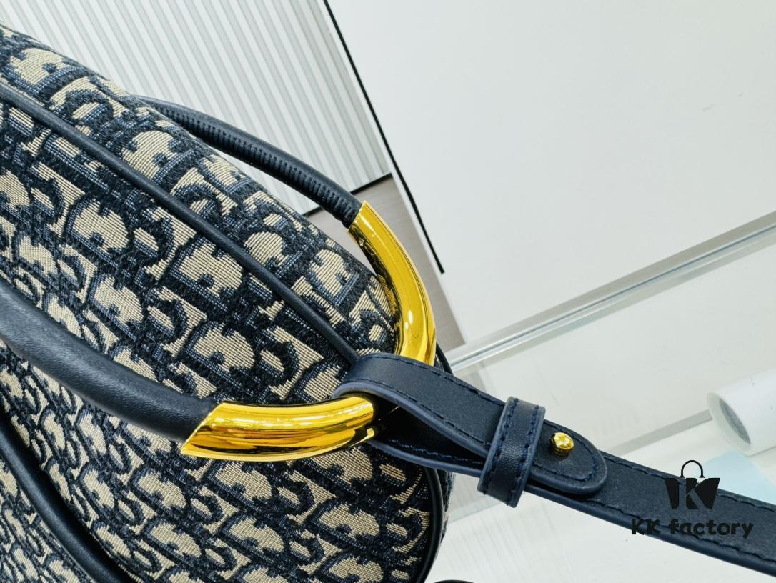 Dior Nolita Handbag – A Modern Interpretation of Elegance from the Fall 2024 Ready-to-Wear Collection