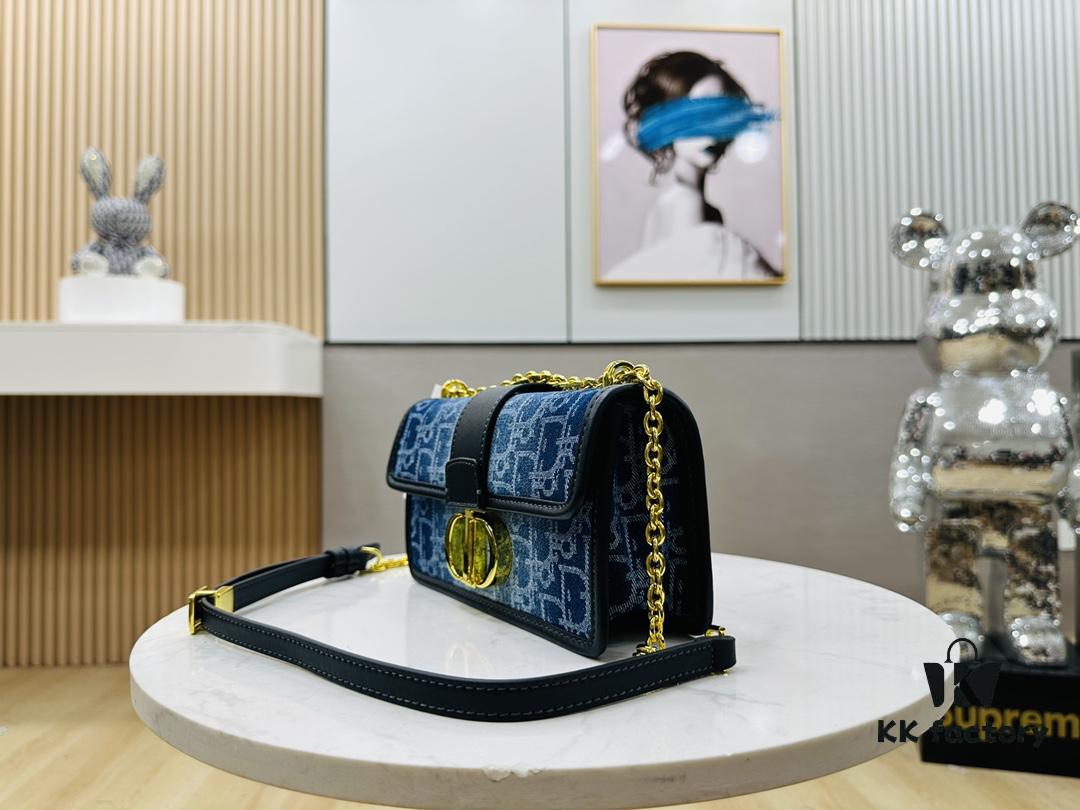 30 Montaigne East-West Chain Bag in Blue Denim Dior Oblique Jacquard