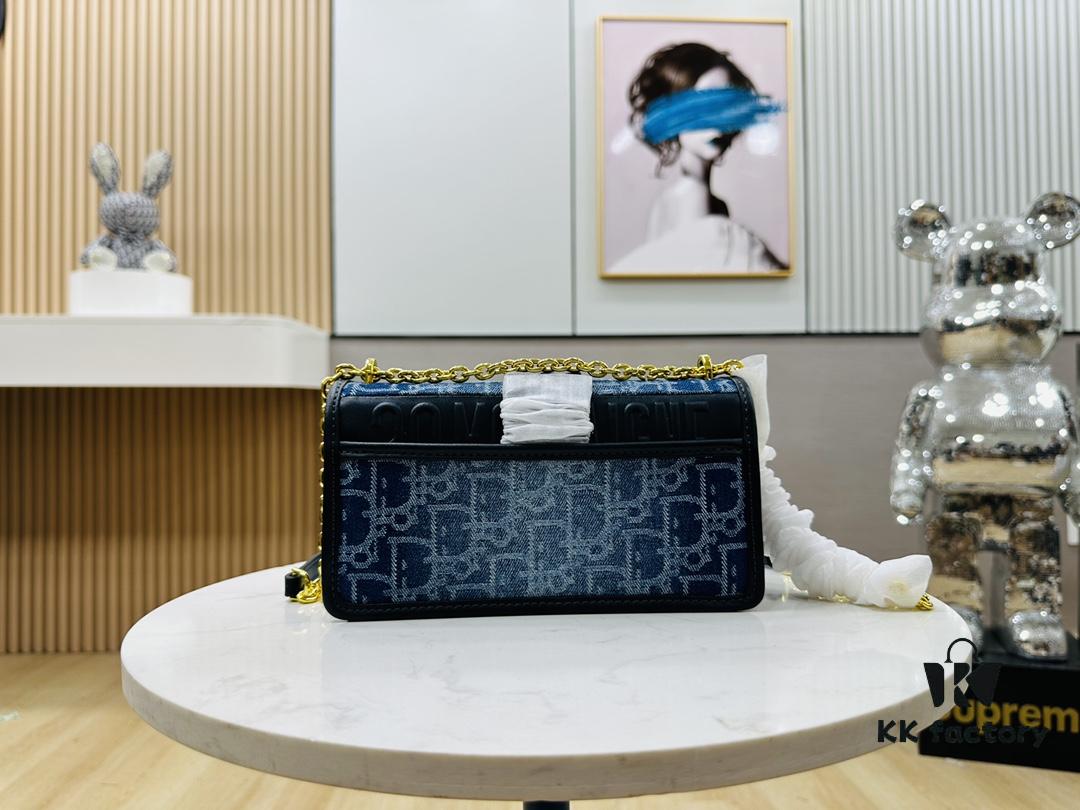 30 Montaigne East-West Chain Bag in Blue Denim Dior Oblique Jacquard