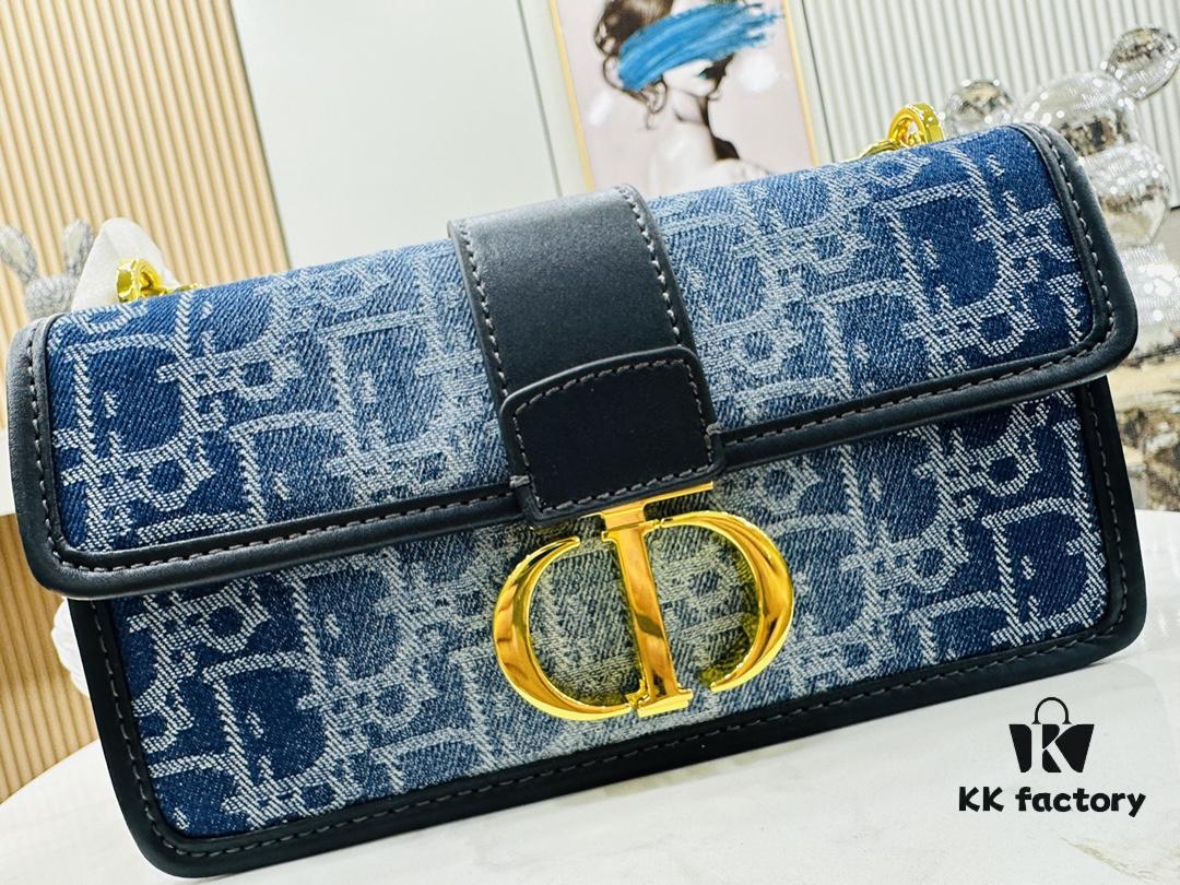 30 Montaigne East-West Chain Bag in Blue Denim Dior Oblique Jacquard