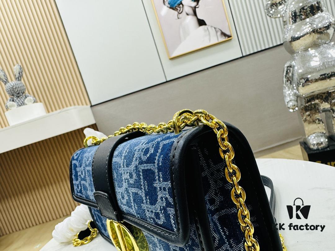 30 Montaigne East-West Chain Bag in Blue Denim Dior Oblique Jacquard