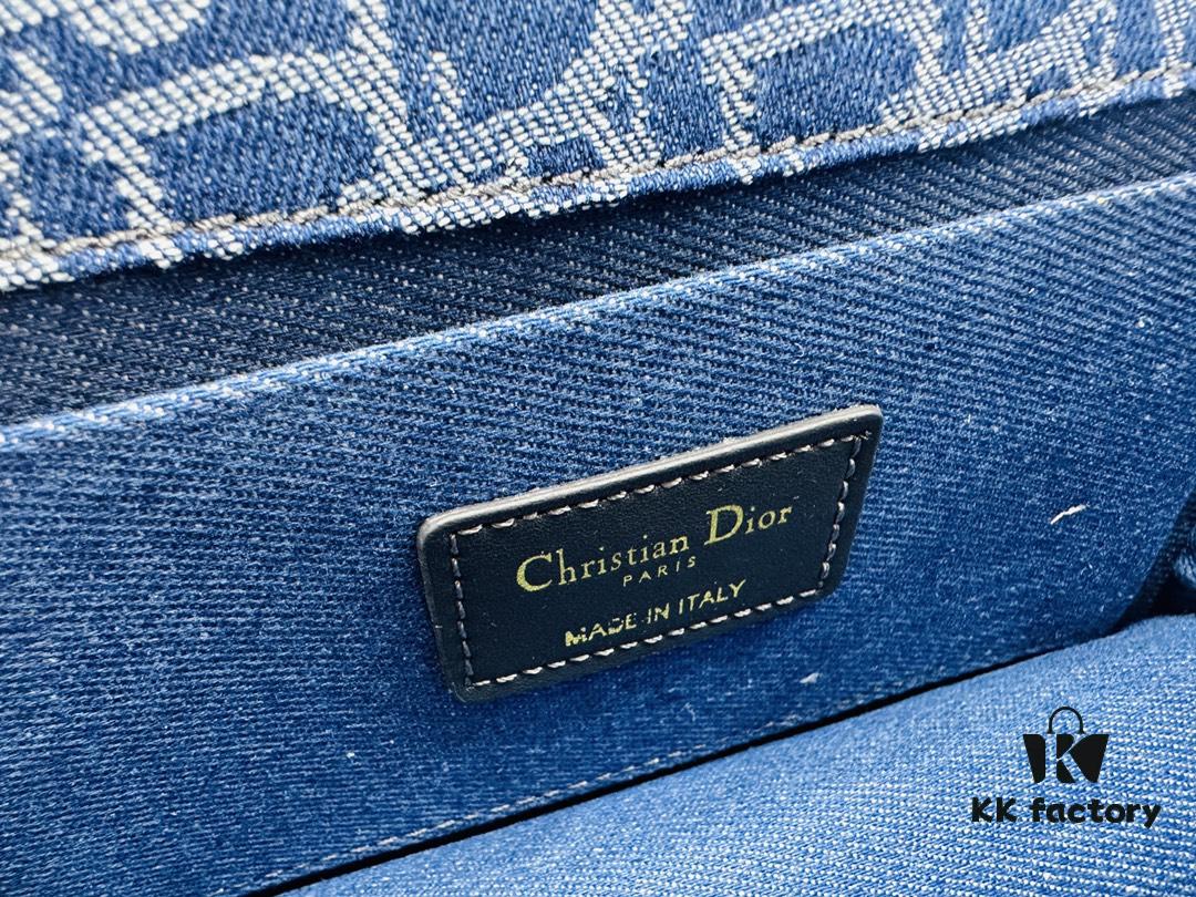 30 Montaigne East-West Chain Bag in Blue Denim Dior Oblique Jacquard