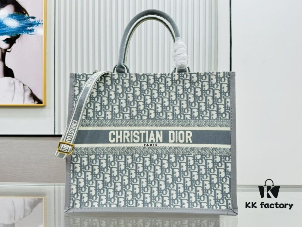 Gray D Leather Trim Large Tote Bag DIOR Book Tote24 Spring Collection