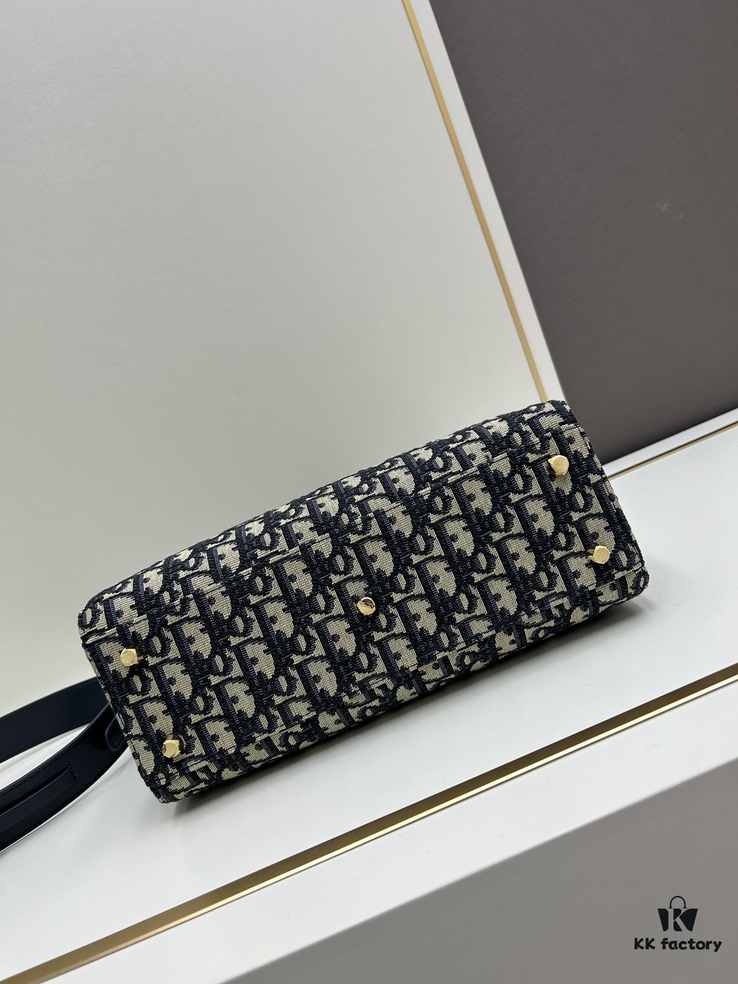 Large 29cm Dior Dior Caro Bag in Black Wrinkled Calfskin [Horizontal Style]