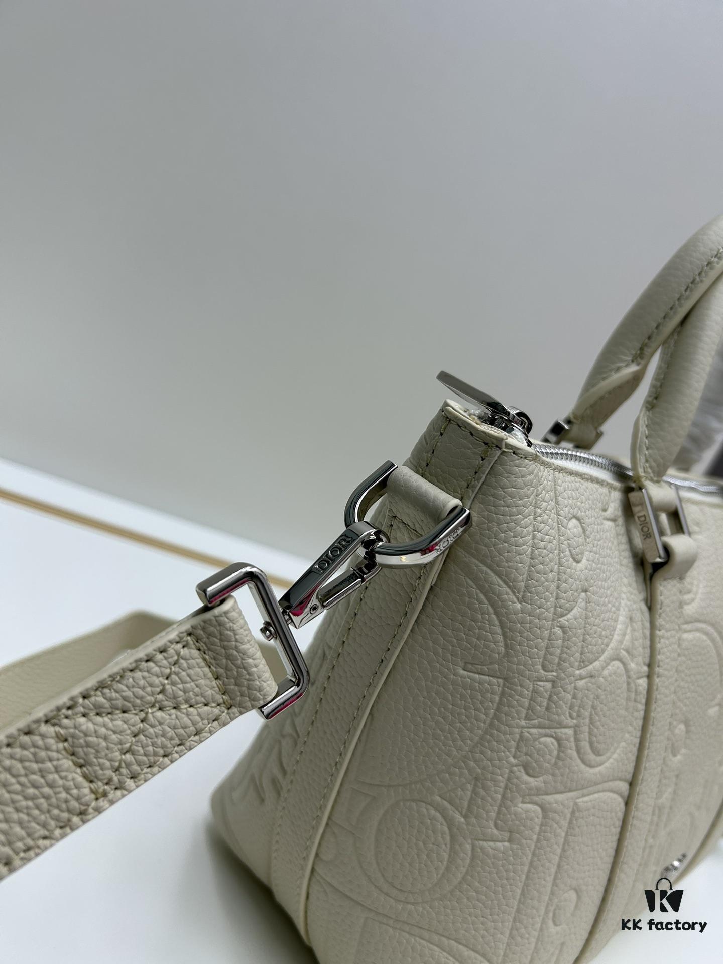 Weekender 25 Handbag in Elegantly Designed Grain Leather with Dior Gravity Pattern