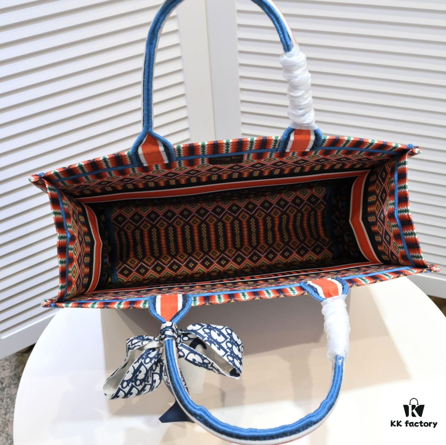 Large Size 🔥 Embroidered Edge Dior New Arrival Shopping Bag! Counter Synchronized Update! Celebrity Limited Edition! Extremely Stylish! Imported Fabric, High-End Quality! Perfect for Visiting Official Stores! Ideal Choice for Outings with Extra-Large Capacity!