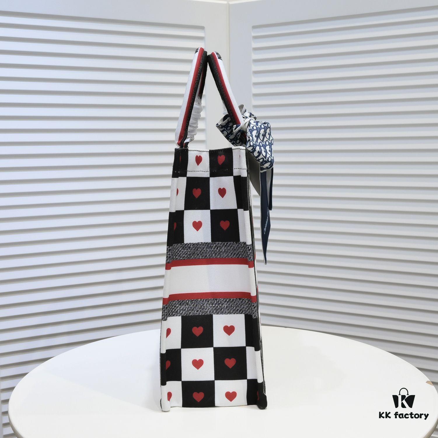 Large Size 🔥 Embroidered Edge Dior Shopping Tote Bag! Counter Version! Limited Edition, Celebrity Style, Imported Fabric, High-End Quality, Fits Counter Inspection, Extra Large Capacity, Perfect for Outings