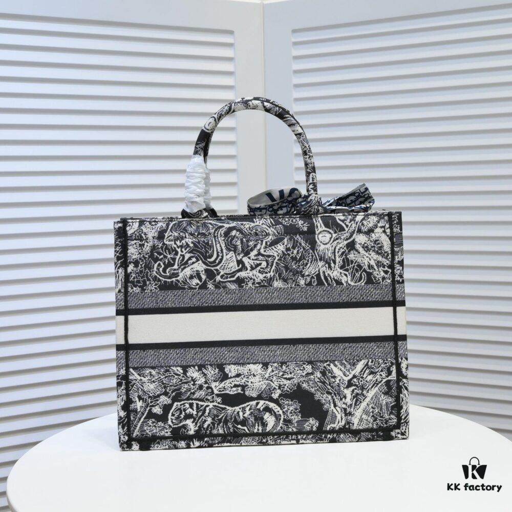 Dior Small Shopping Bag with Silk Scarf, Bound Edges, Model No. 8034, 36*27*16cm, Imported Fabric, Limited Edition, Celebrity Style