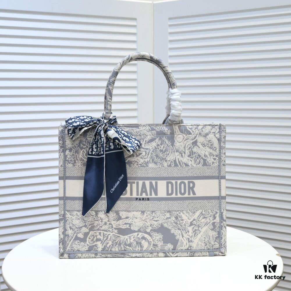 Dior Small Shopping Bag with Silk Scarf, Edged Design, Limited Edition, Celebrity Style, Imported Fabric, High-End Quality