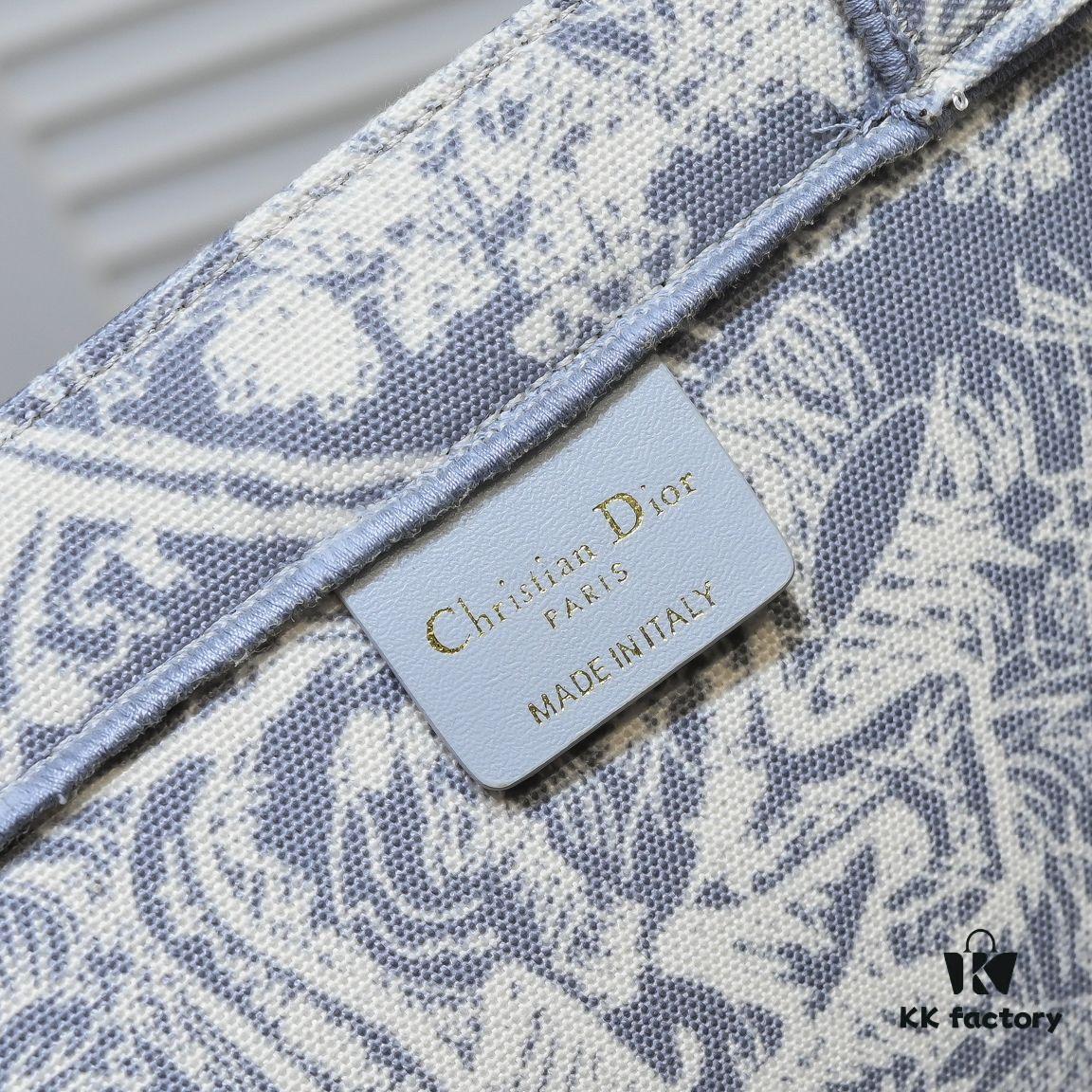 Dior Small Shopping Bag with Silk Scarf, Edged Design, Limited Edition, Celebrity Style, Imported Fabric, High-End Quality