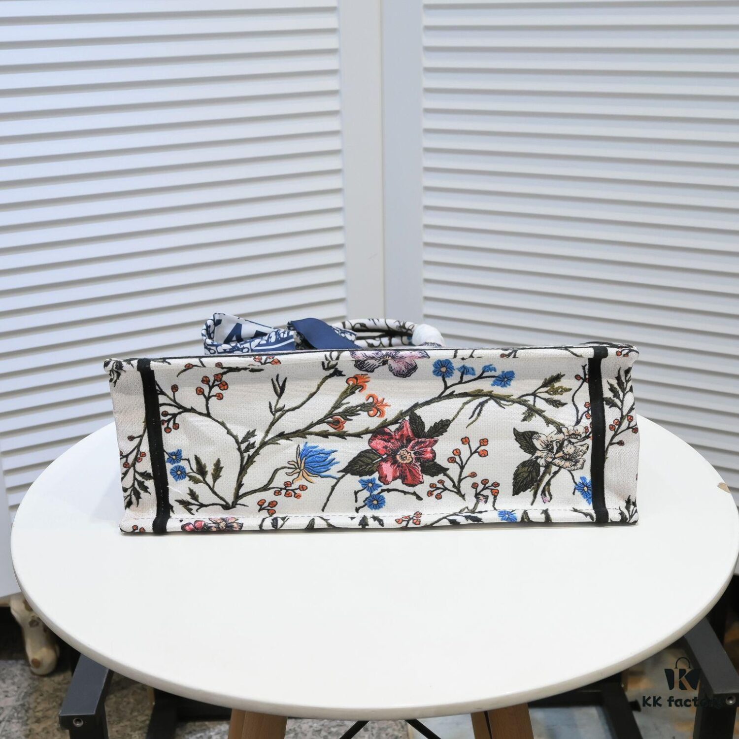 Large Size Dior Shopping Tote with Scarf, Embroidered Edging, Limited Edition, Celebrity Style, High-Quality Imported Fabric