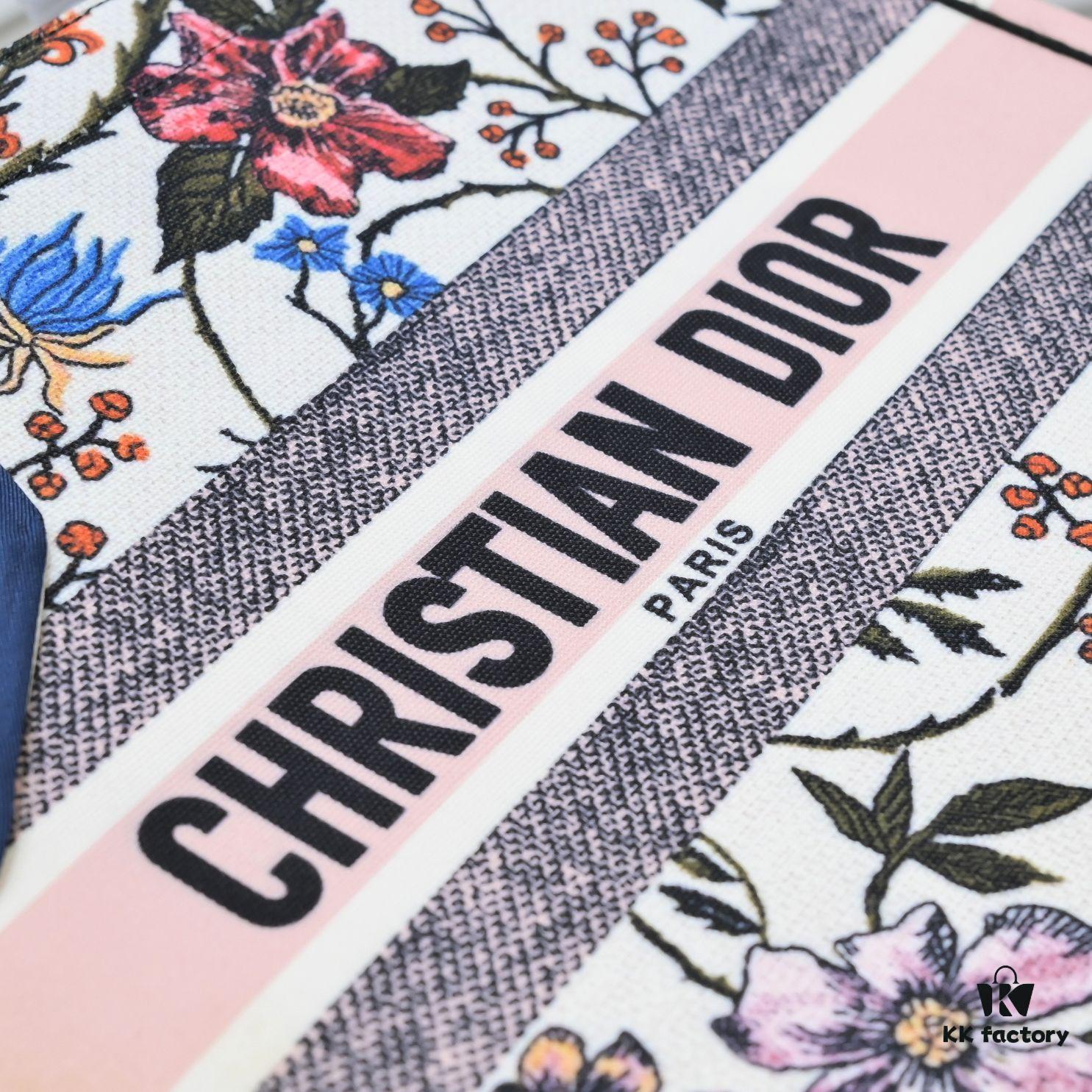 Dior Small Shopping Bag with Silk Scarf, Bound Edges, New Arrival from Dior Counter, Limited Edition, Celebrity Style, High-End Quality, Imported Fabric