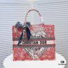 Large Size 🔥 Embroidered Edge Dior Shopping Tote – Official Store New Arrival, Limited Edition, Celebrity Style, Comes with Scarf