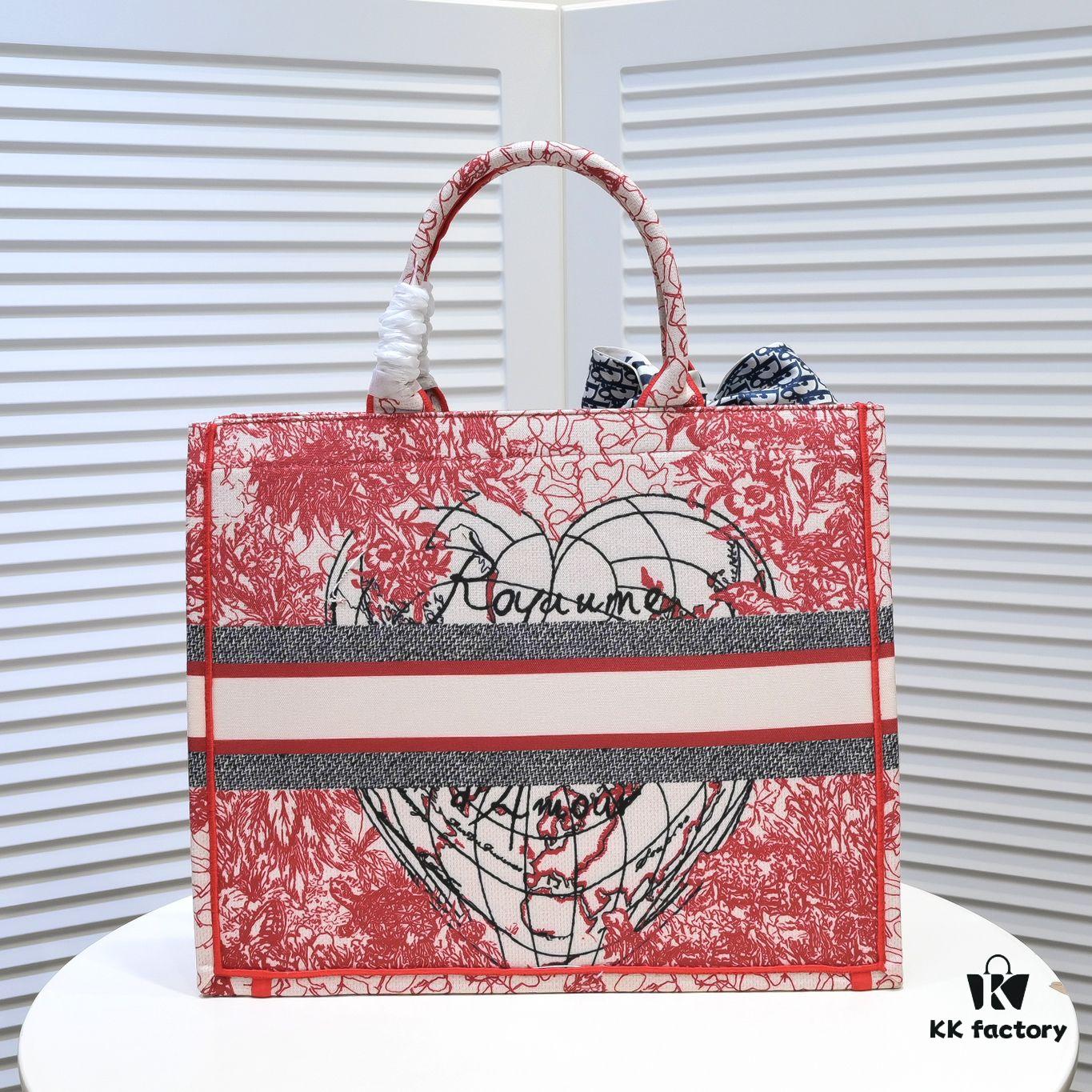 Large Size 🔥 Embroidered Edge Dior Shopping Tote – Official Store New Arrival, Limited Edition, Celebrity Style, Comes with Scarf