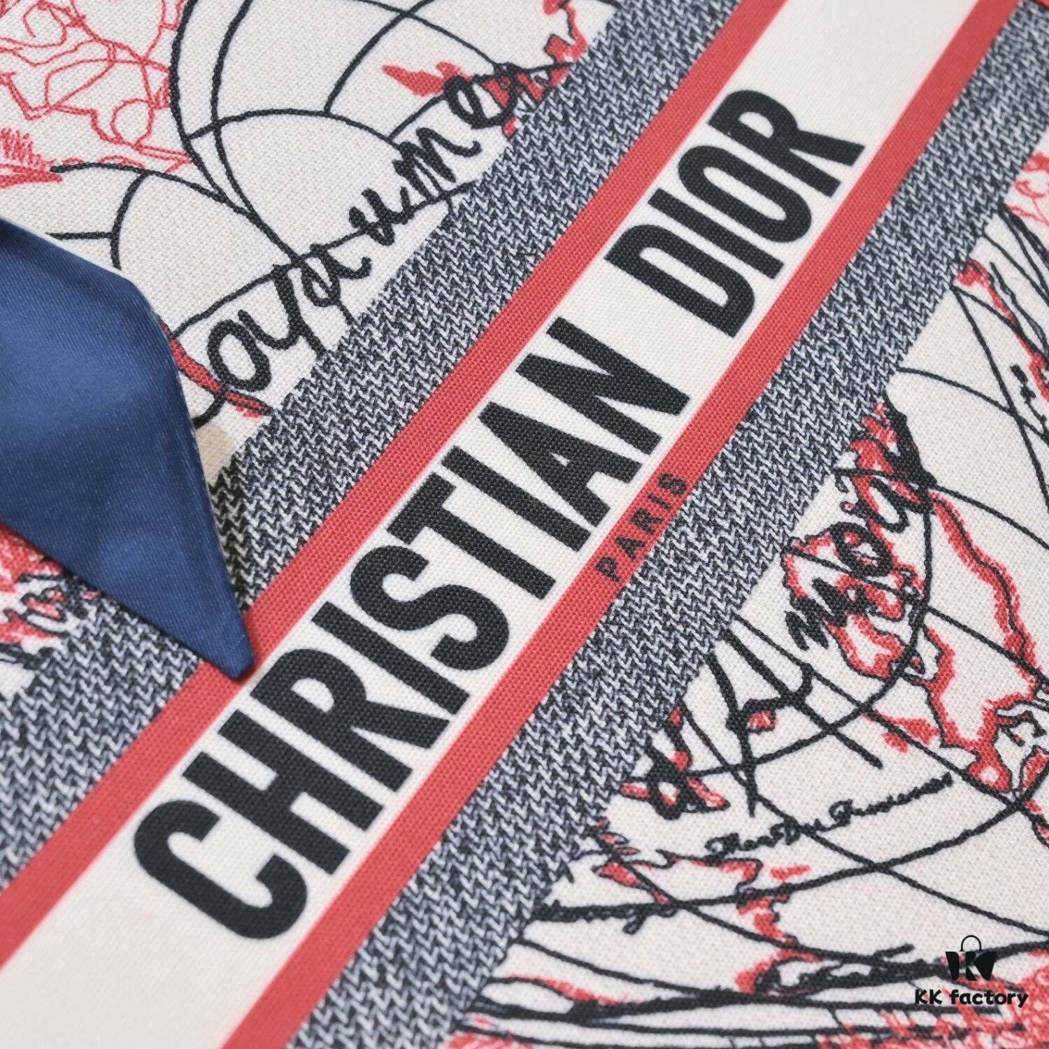 Large Size 🔥 Embroidered Edge Dior Shopping Tote – Official Store New Arrival, Limited Edition, Celebrity Style, Comes with Scarf