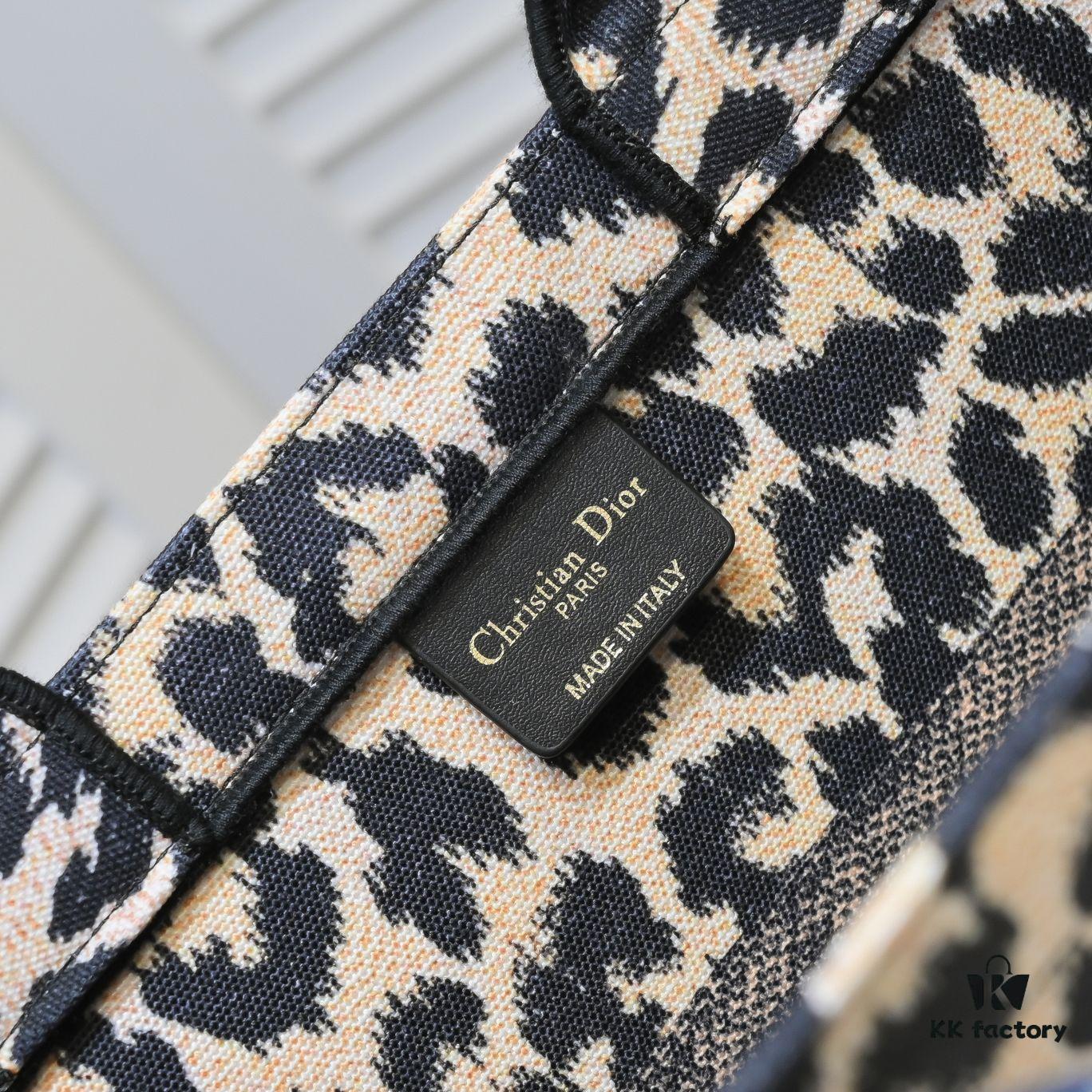 Dior Small Shopping Bag with Silk Scarf, Bound Edges, New Arrival from Dior Counter, Limited Edition, Celebrity Style