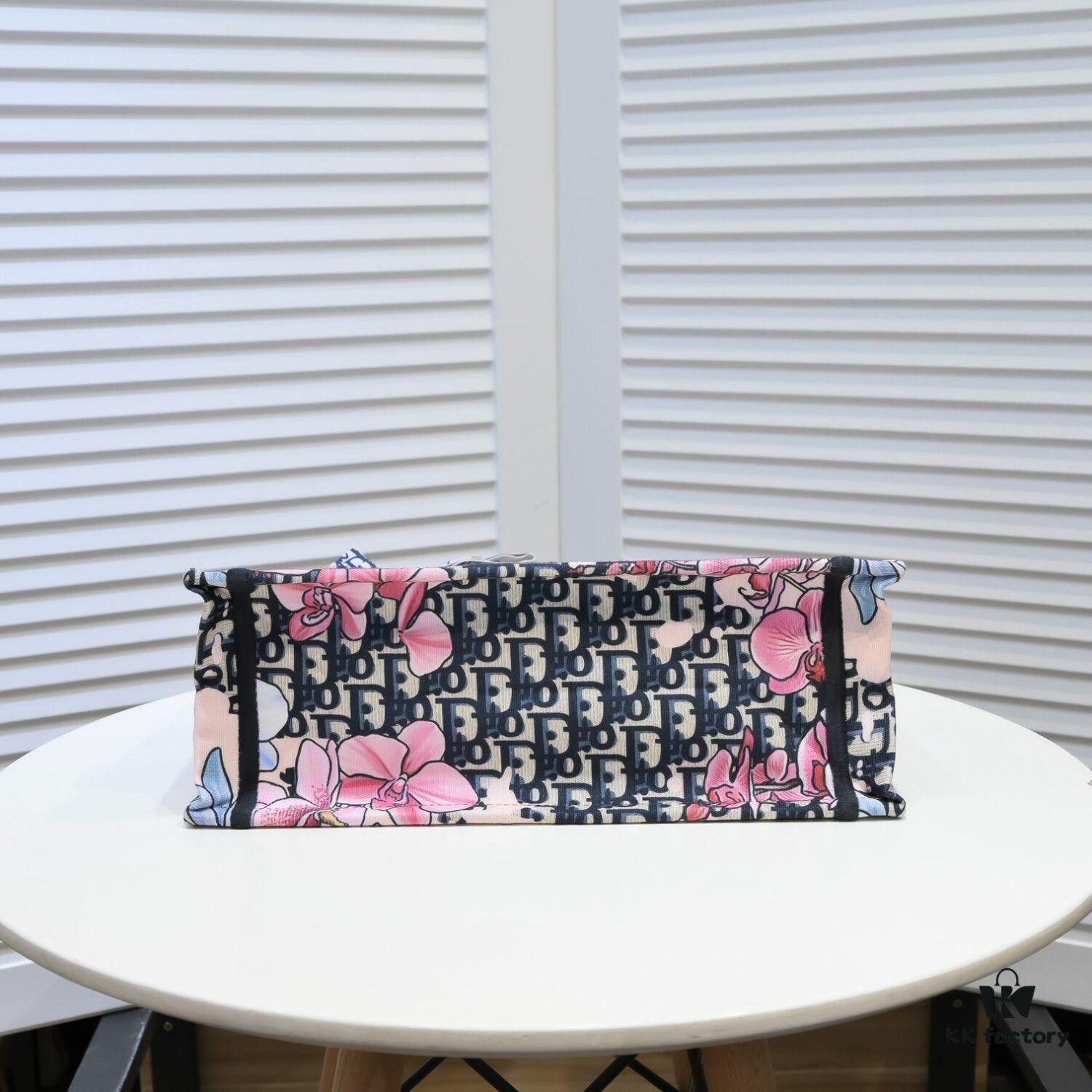 Dior Small Shopping Bag with Silk Scarf, Bound Edges, New Arrival from Dior Counter, Limited Edition, Celebrity Style