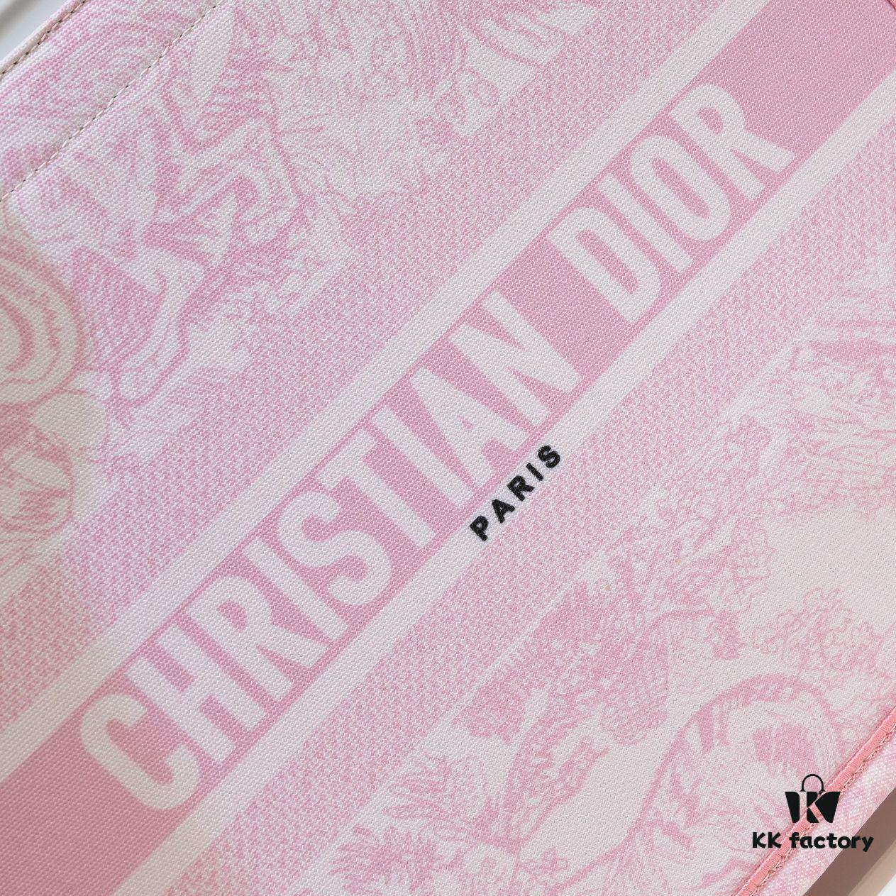 Dior Small Shopping Bag with Silk Scarf, Hemmed, New Arrival at Dior Counter, Limited Edition Worn by Celebrities, Stylish and Elegant, Imported Fabric, High-End Quality