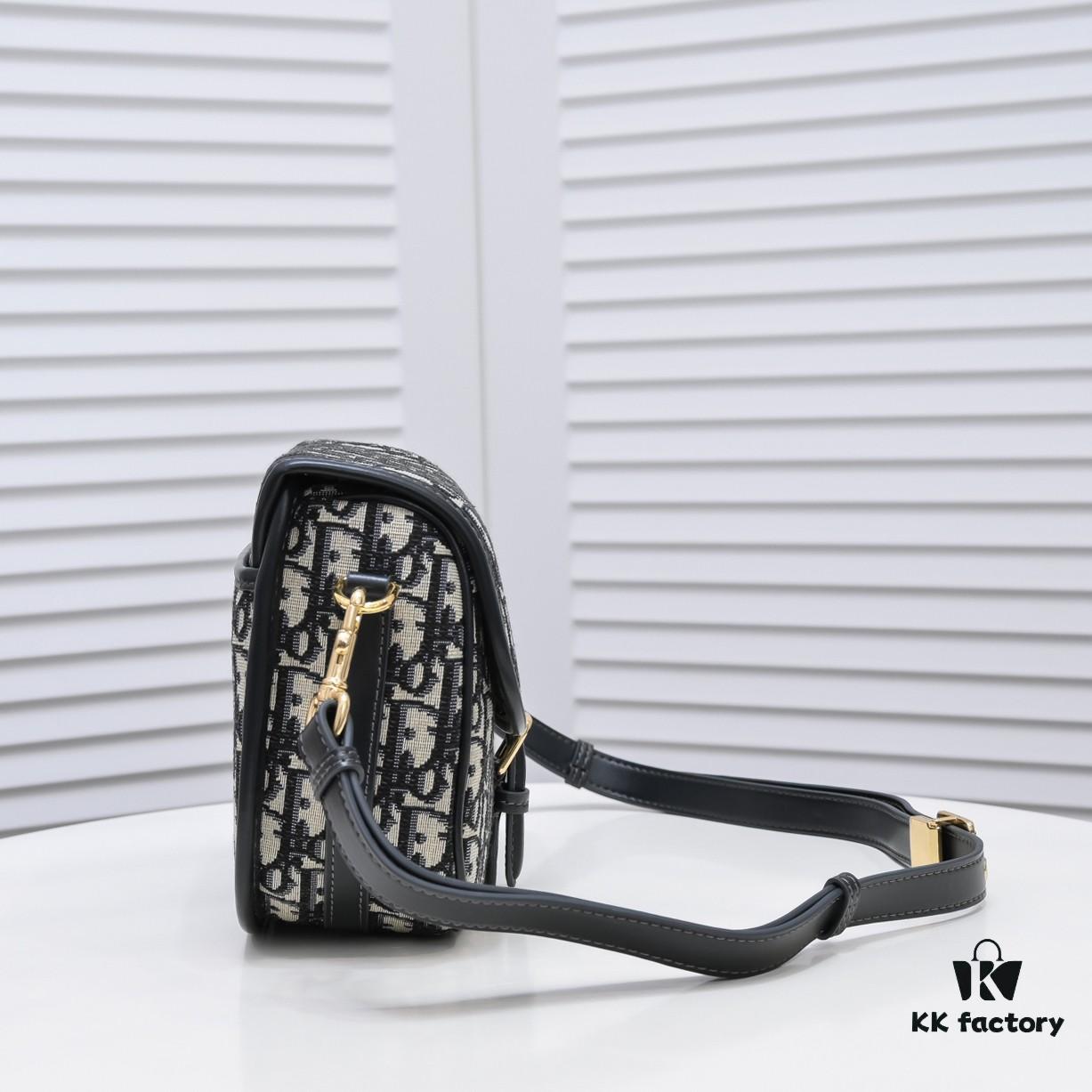 Dior Bobby Bag 2020 Pre-Autumn New Vintage Style, Large Size Original Quality with Box