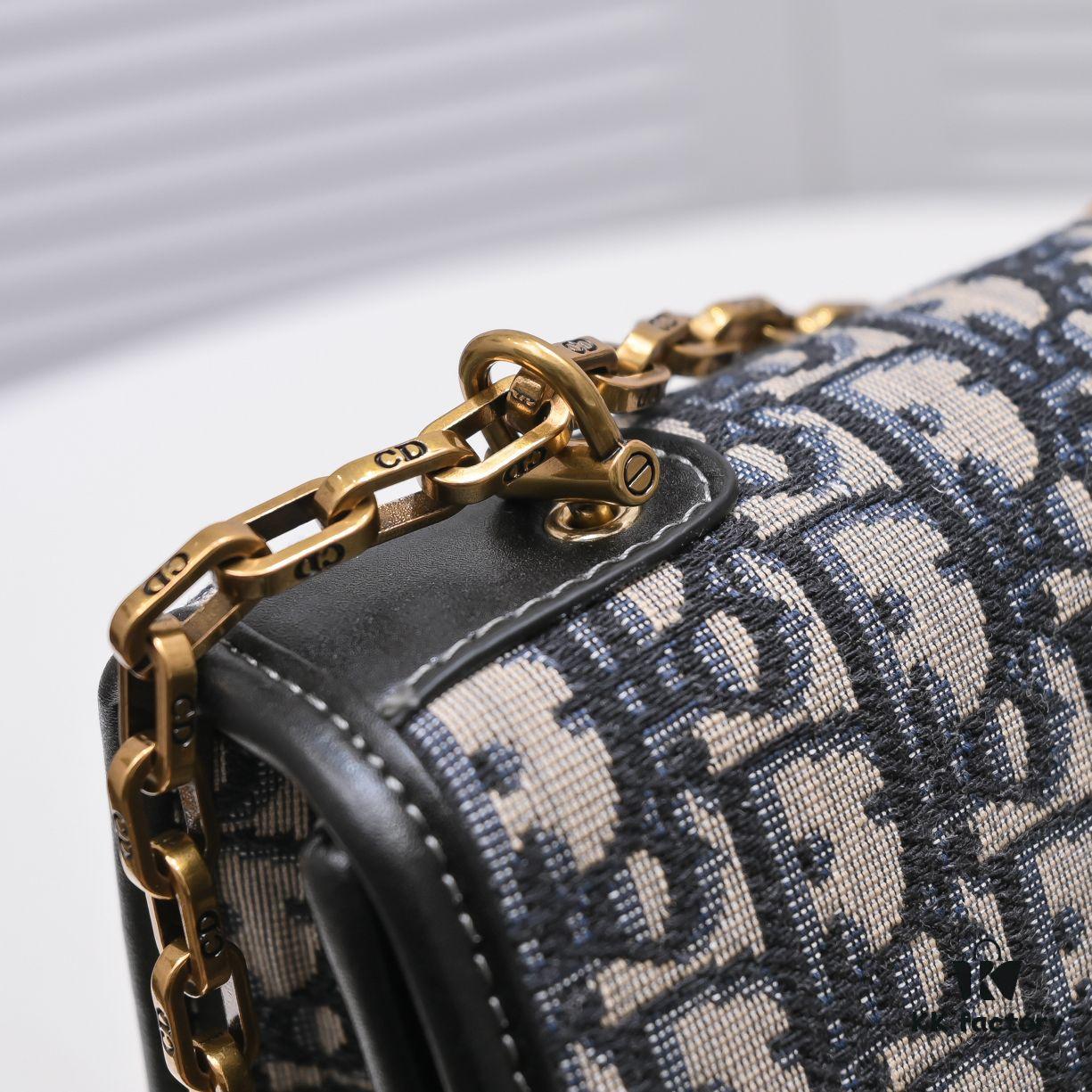 DIOR OBLIQUE Flap Handheld Bag with Chain Detail