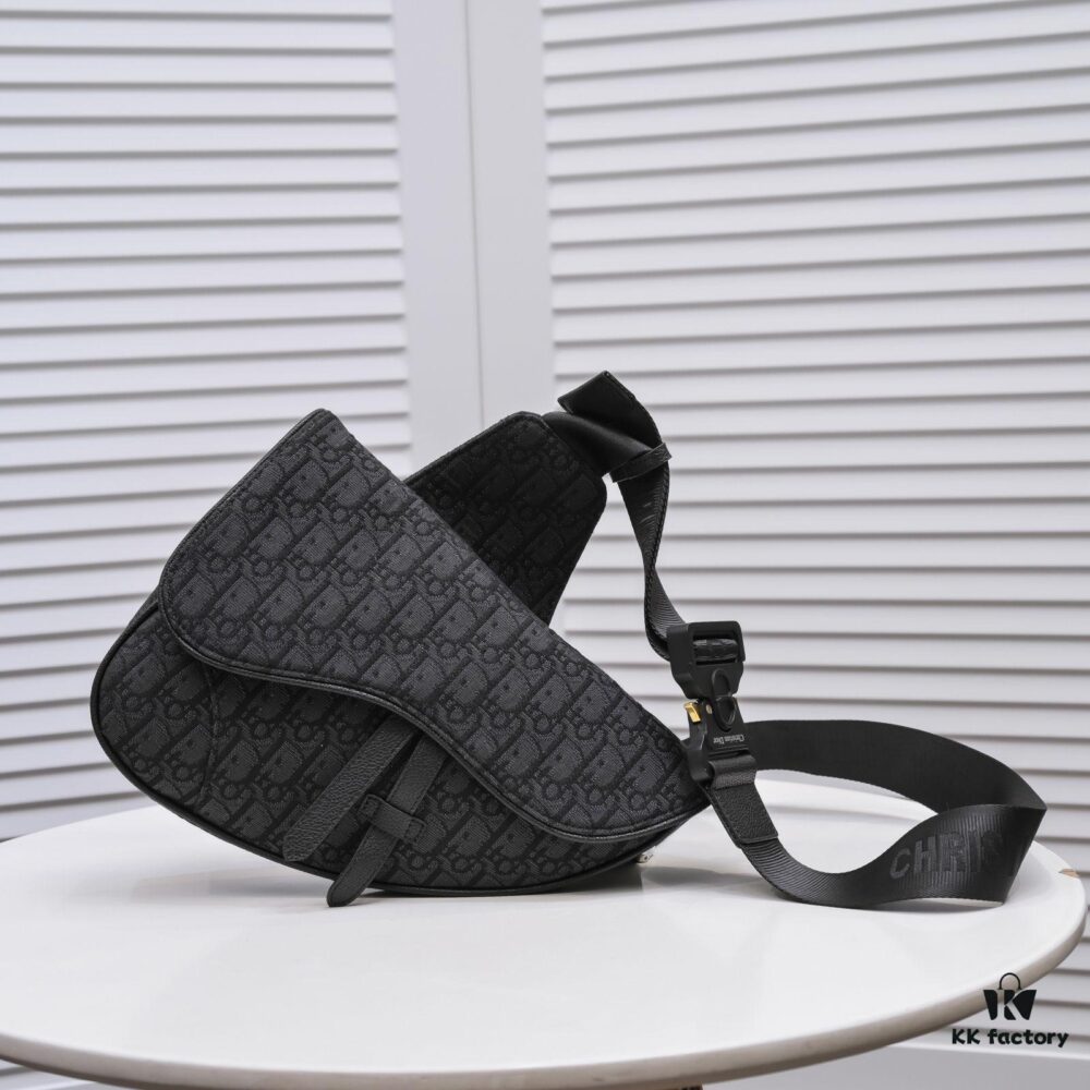 Dior Men's SADDLE Unisex Crossbody Bag / Chest Bag