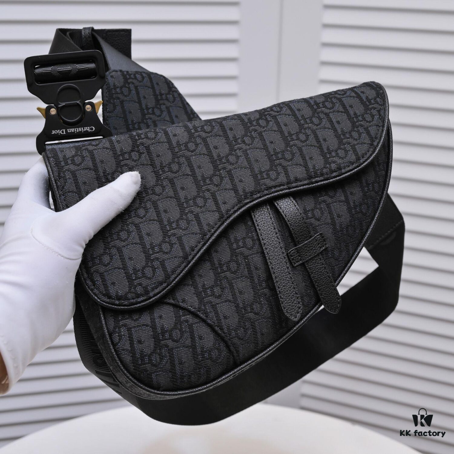 Dior Men's SADDLE Unisex Crossbody Bag / Chest Bag