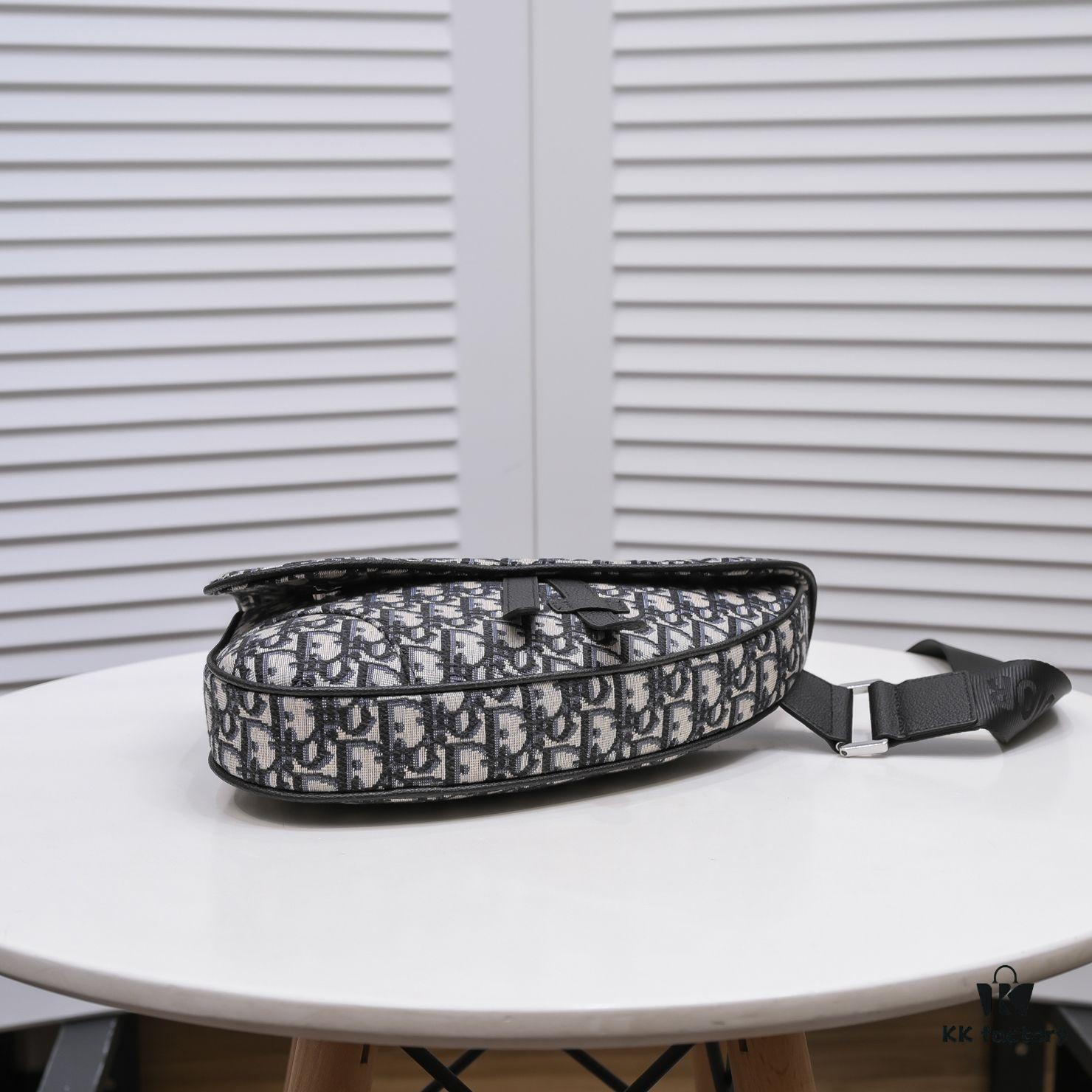 Dior Men's SADDLE Unisex Crossbody Bag / Chest Bag