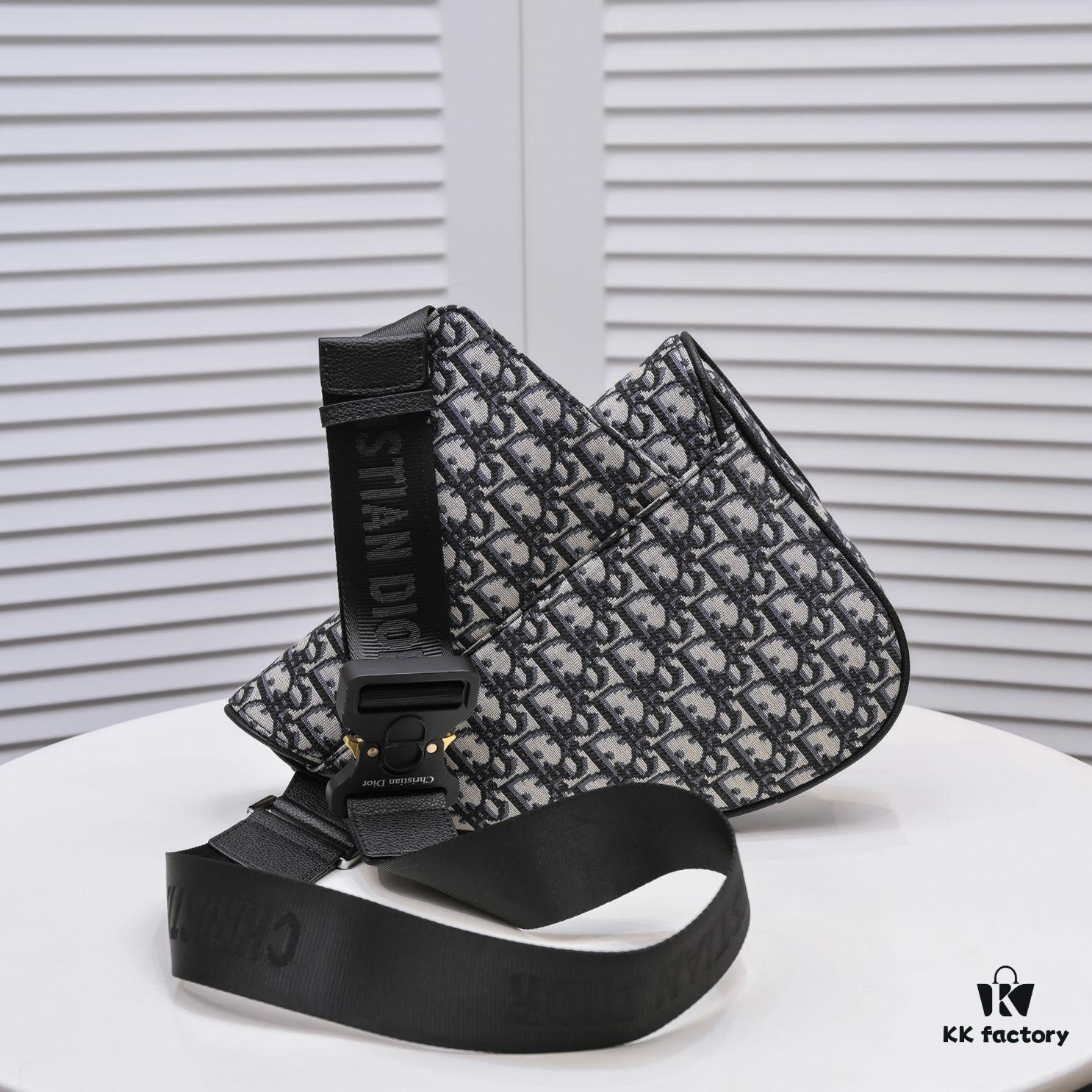 Dior Men's SADDLE Unisex Crossbody Bag / Chest Bag