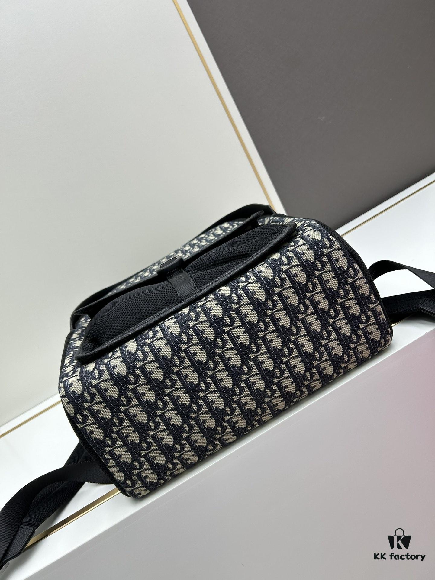 Dior 8 Backpack in Beige and Black Oblique Print