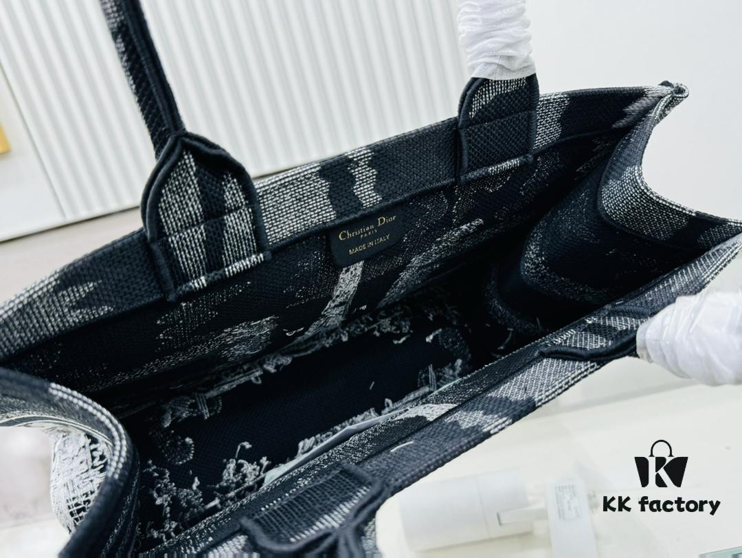 Thick Thread, Heavy Fabric Original Order Medium [Dior Book Tote]