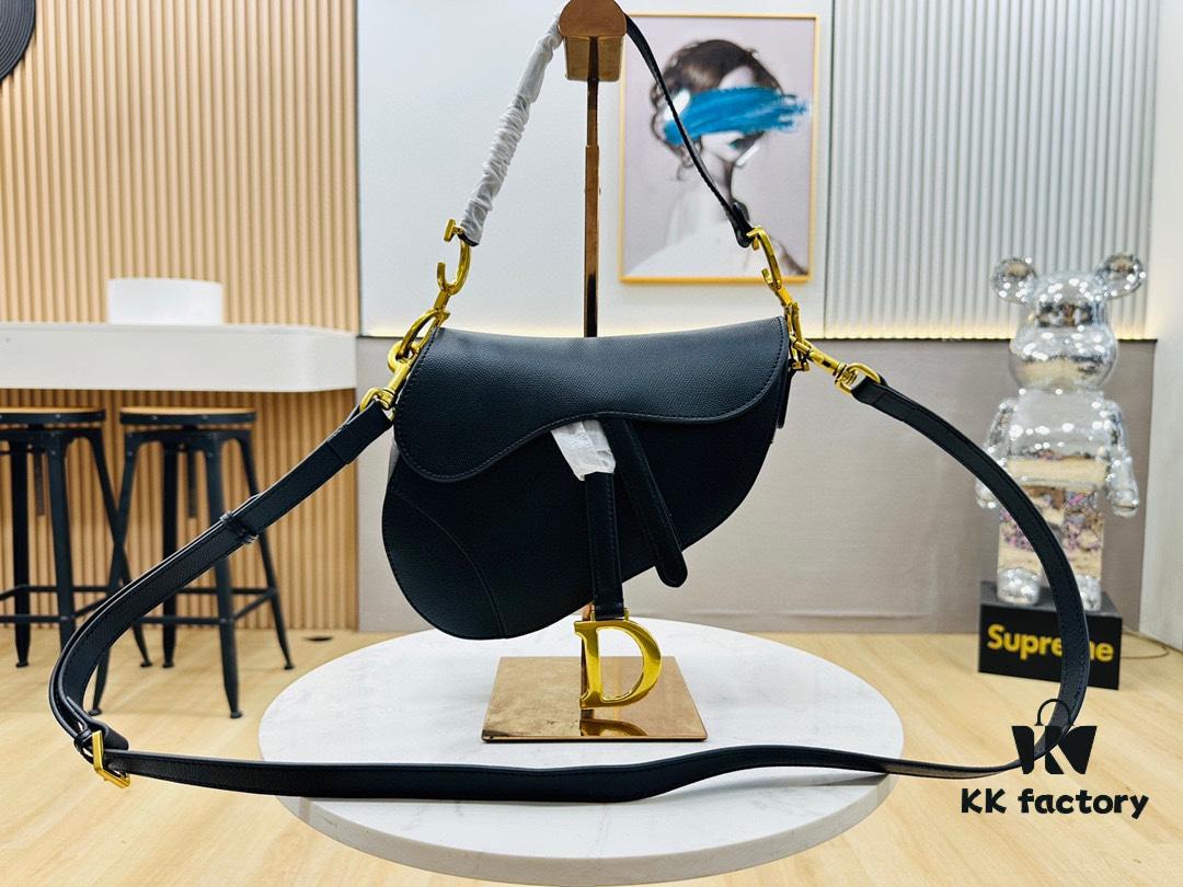 New Arrival☀️ Palm Grain Saddle Bag – Be a Classic with Classics