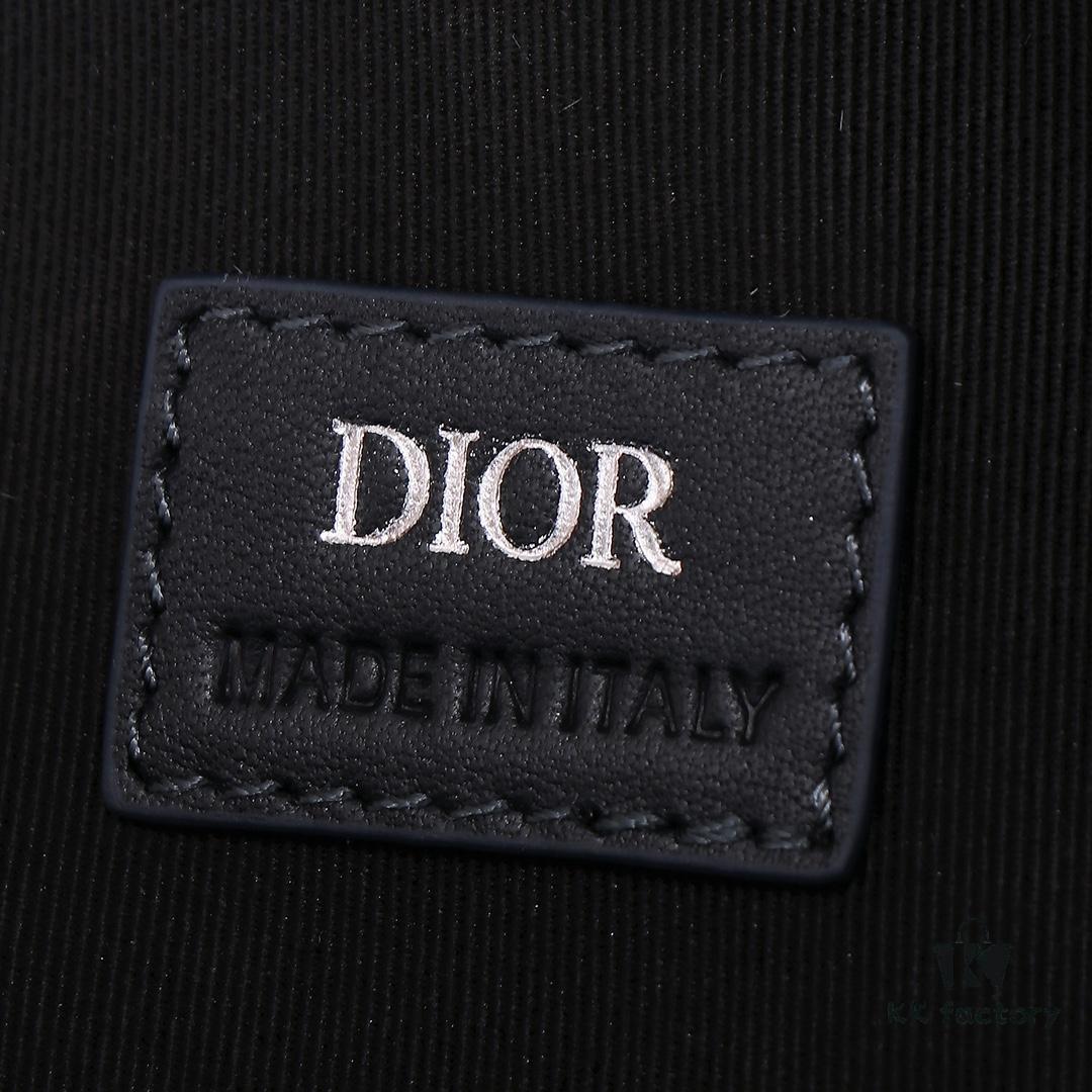 Safari Messenger Bag in Dior Blue CD Diamond Canvas