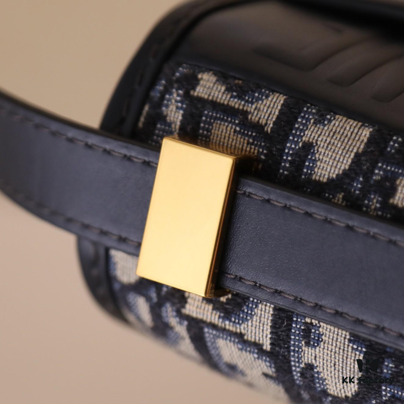 30 Montaigne Handbag in Blue Oblique Print Fabric