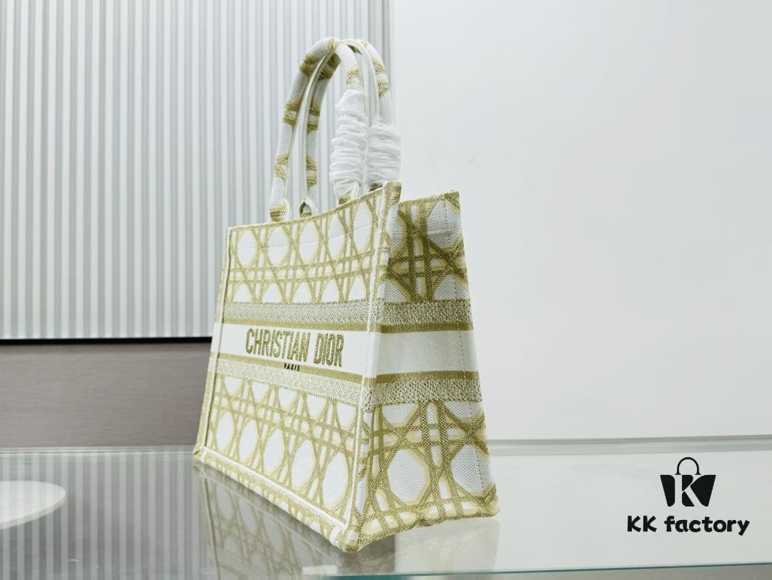 Thick Thread, Heavy Fabric Original Order Medium Di0r Book Tote