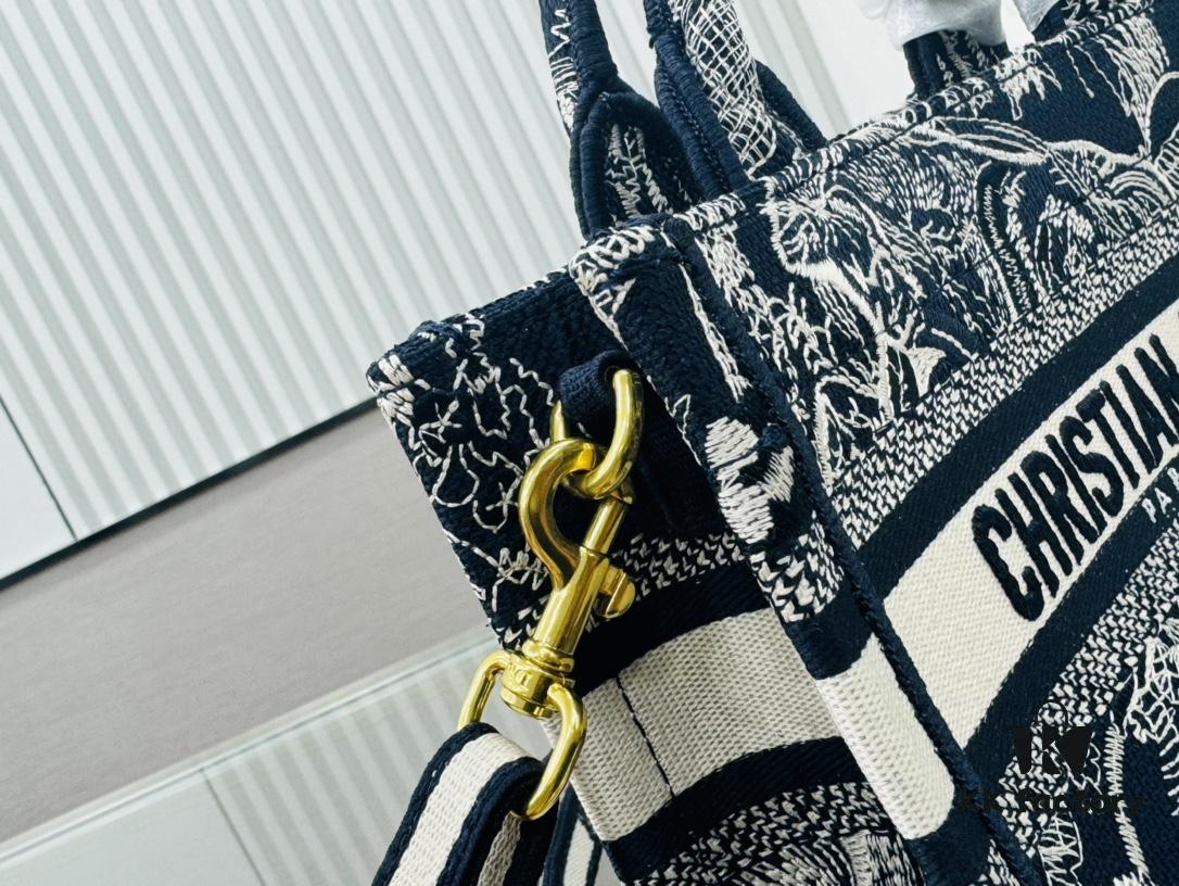 Black Blue Tiger, Super Mini with Shoulder Strap DIOR Book Tote 24 Spring/Summer New Arrival