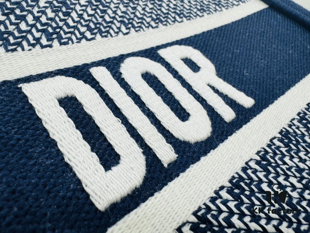 Thick Thread, Heavy Fabric Original Order Medium Di0r Book Tote