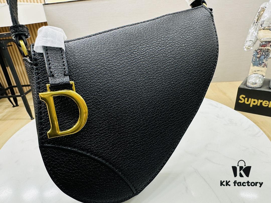Christian Dior New Saddle Bag - Crescent Underarm Bag