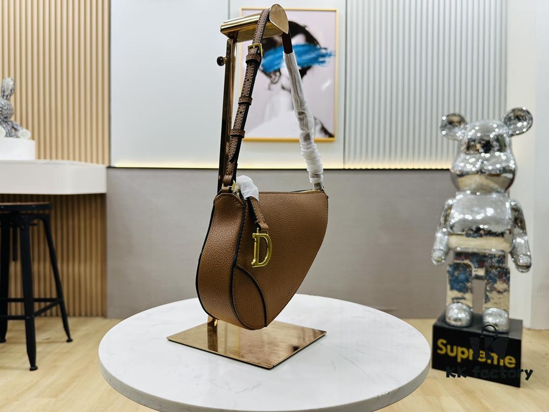 Christian Dior New Saddle Bag - Crescent Armpit Bag