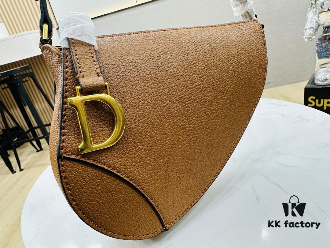 Christian Dior New Saddle Bag - Crescent Armpit Bag