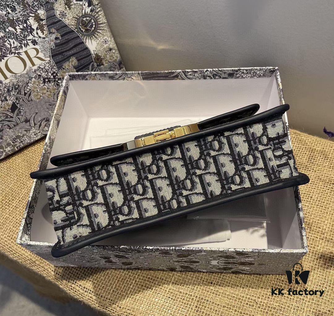 🆕【Dior 30 Montaigne♥️ Colored Buckle】Inspired by Dior's Timeless Legacy at 30 Avenue Montaigne