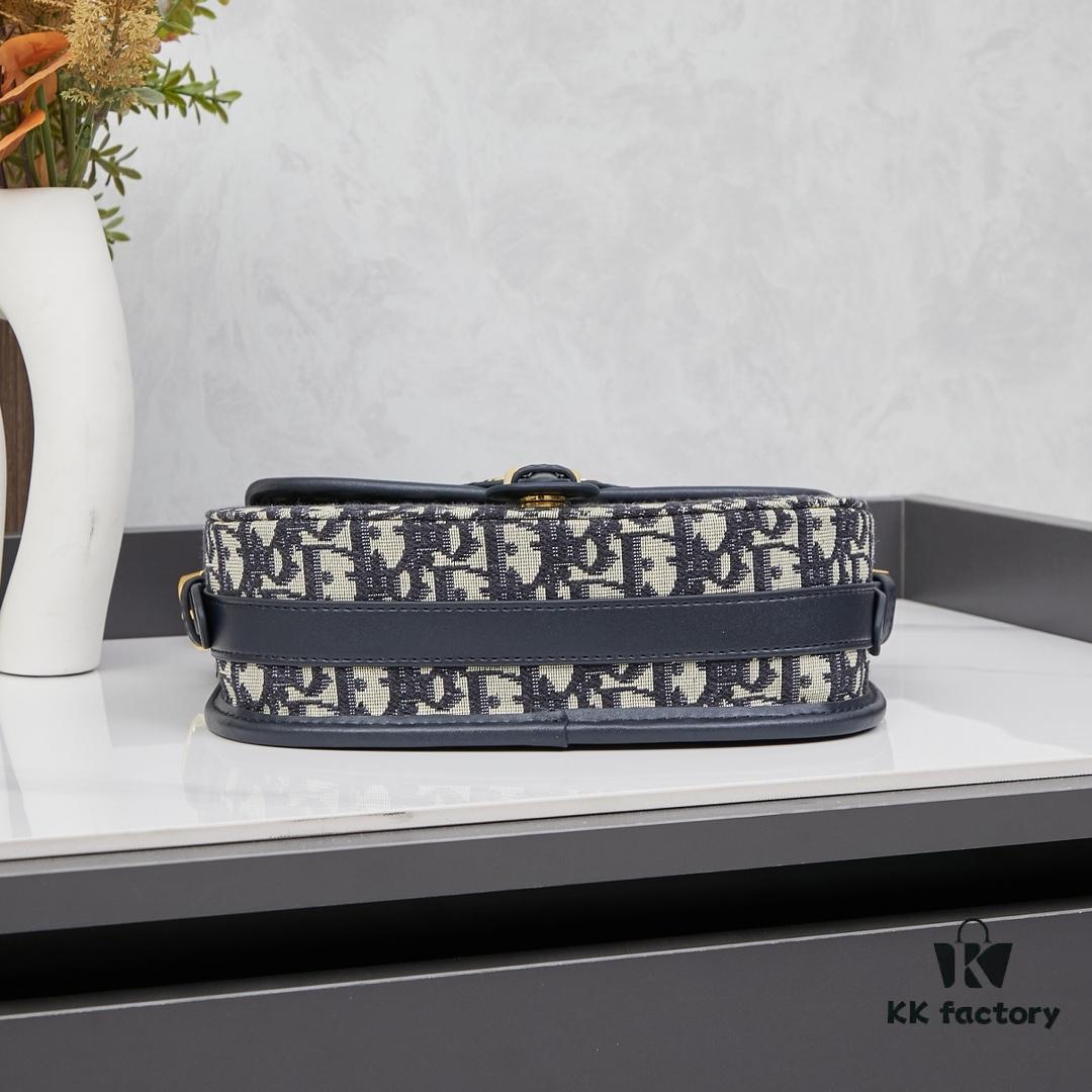 Dior Bobby Medium vs Large | Smooth Calfskin with Suede Lining from the 30 Montaigne Collection