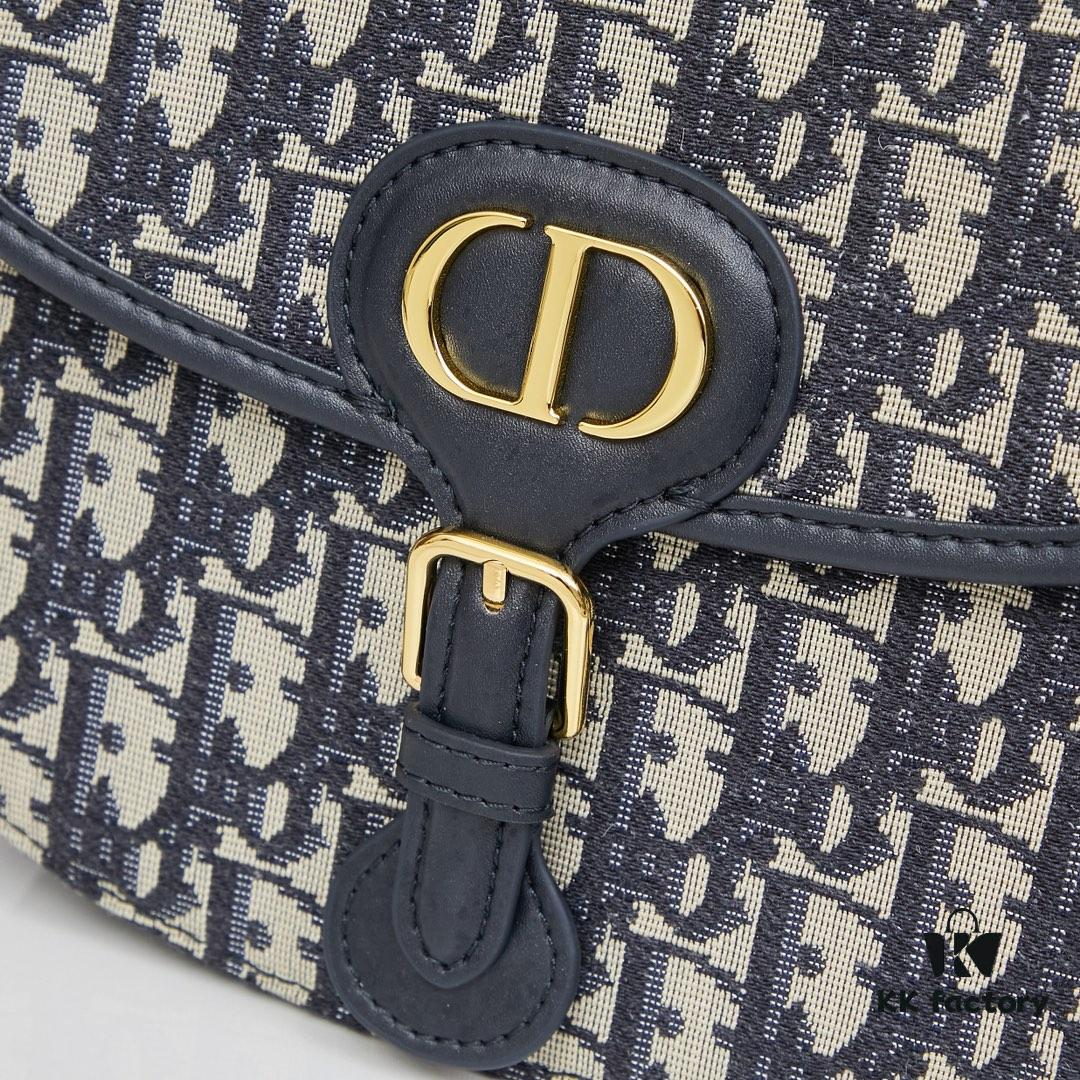 Dior Bobby Medium vs Large | Smooth Calfskin with Suede Lining from the 30 Montaigne Collection