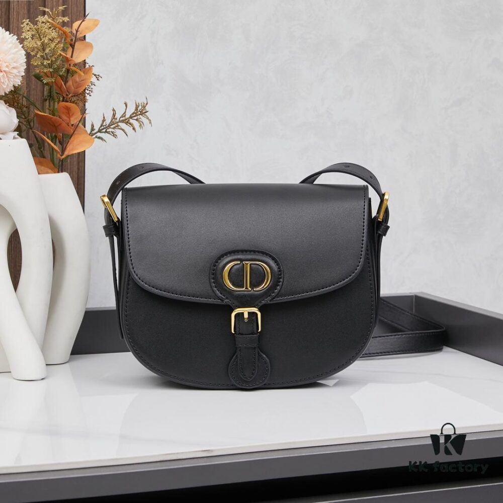 Dior Bobby Medium vs Large | Smooth Calfskin with Suede Lining from the 30 Montaigne Collection