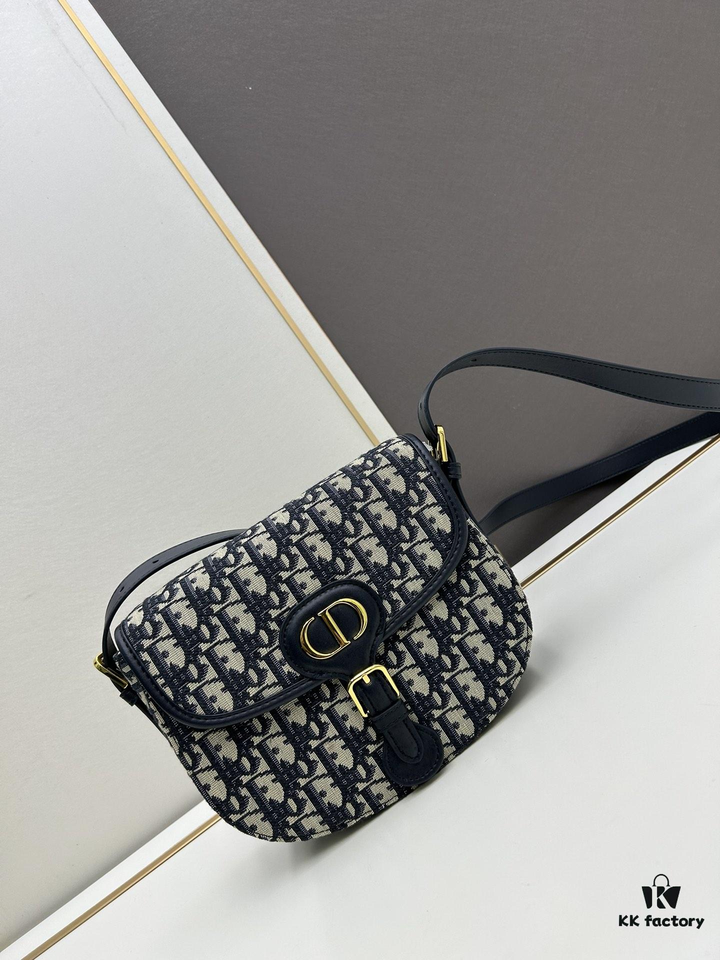 Dior Bobby Medium vs Large | Smooth Calfskin with Suede Lining from the 30 Montaigne Collection