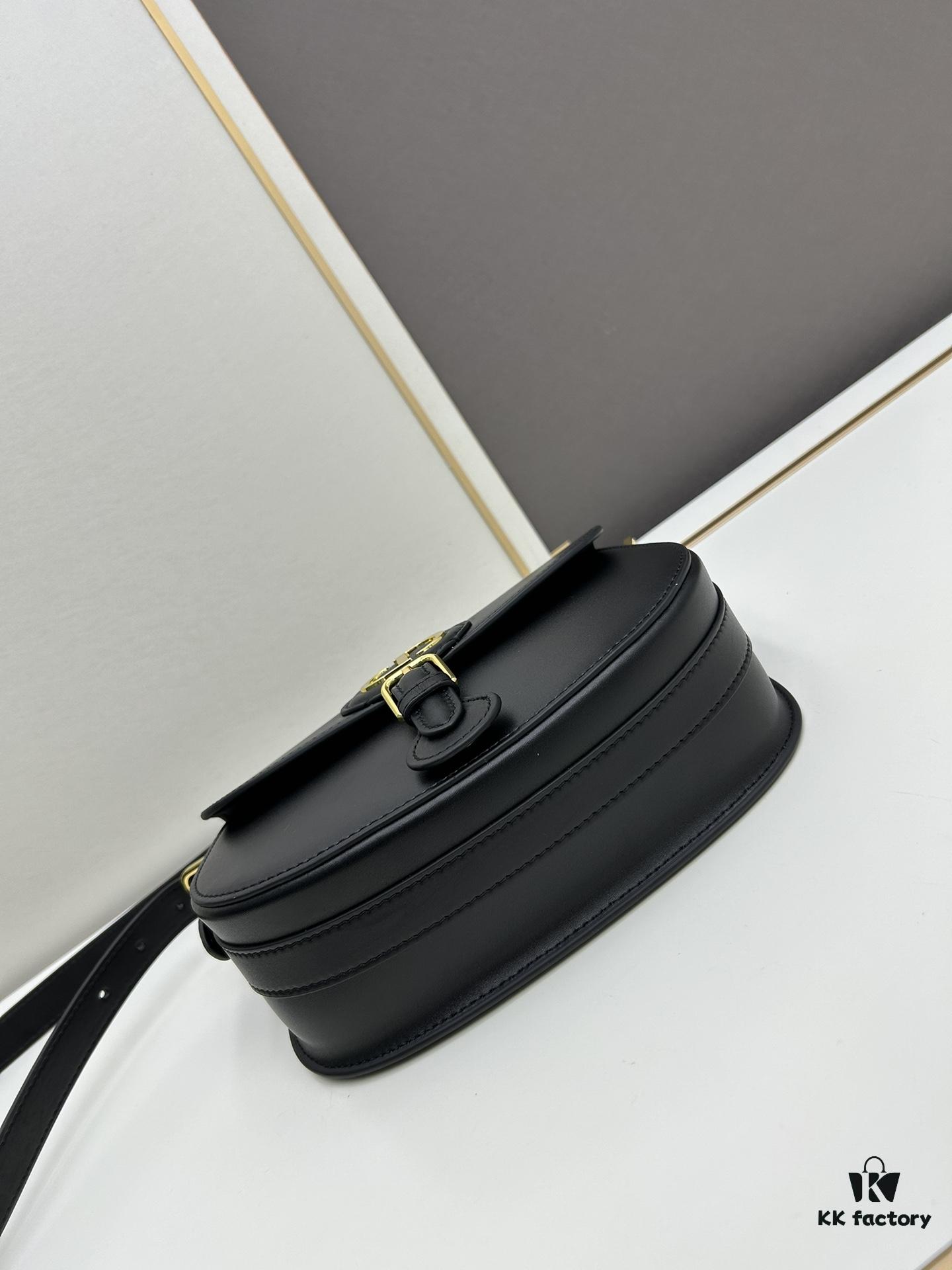 Dior Bobby Medium vs Large - Smooth Calfskin with Suede Lining, Part of 30 Montainge Collection